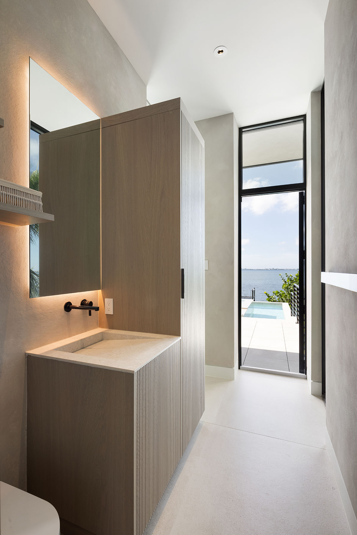 388 S Shore Drive, Sarasota, FL