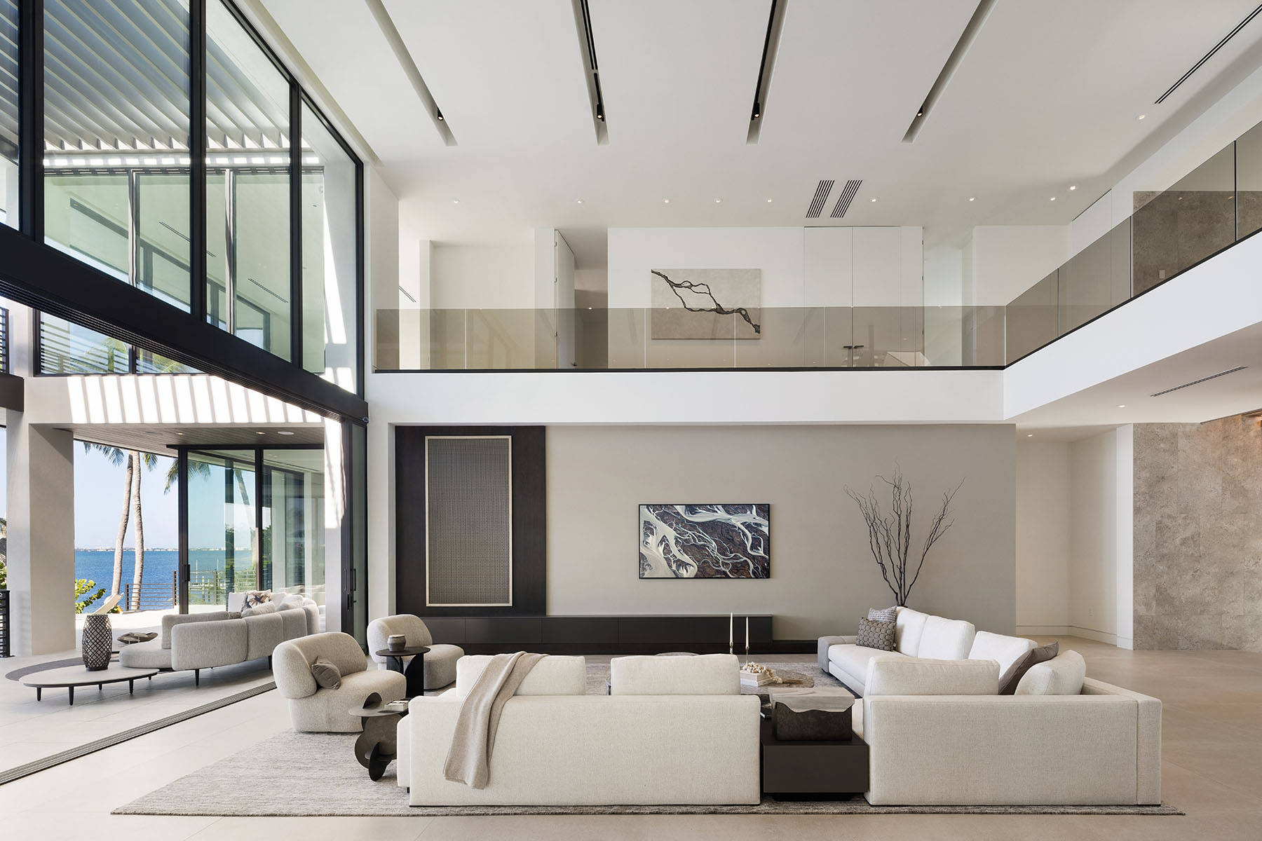388 S Shore Drive, Sarasota, FL