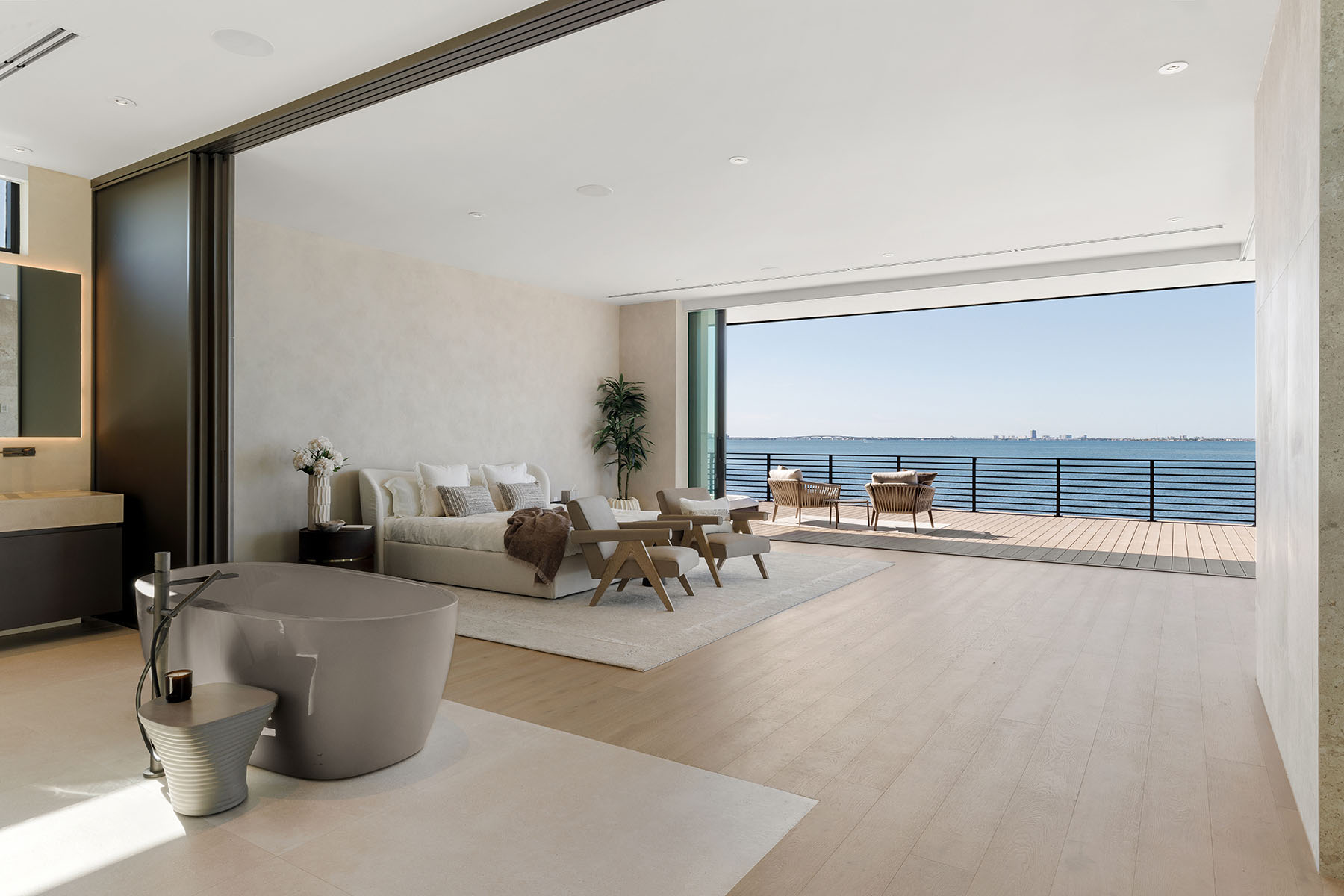 388 S Shore Drive, Sarasota, FL