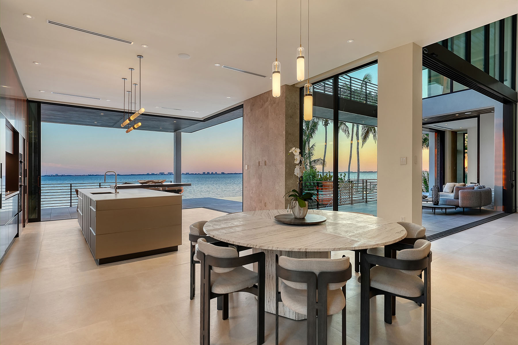 388 S Shore Drive, Sarasota, FL