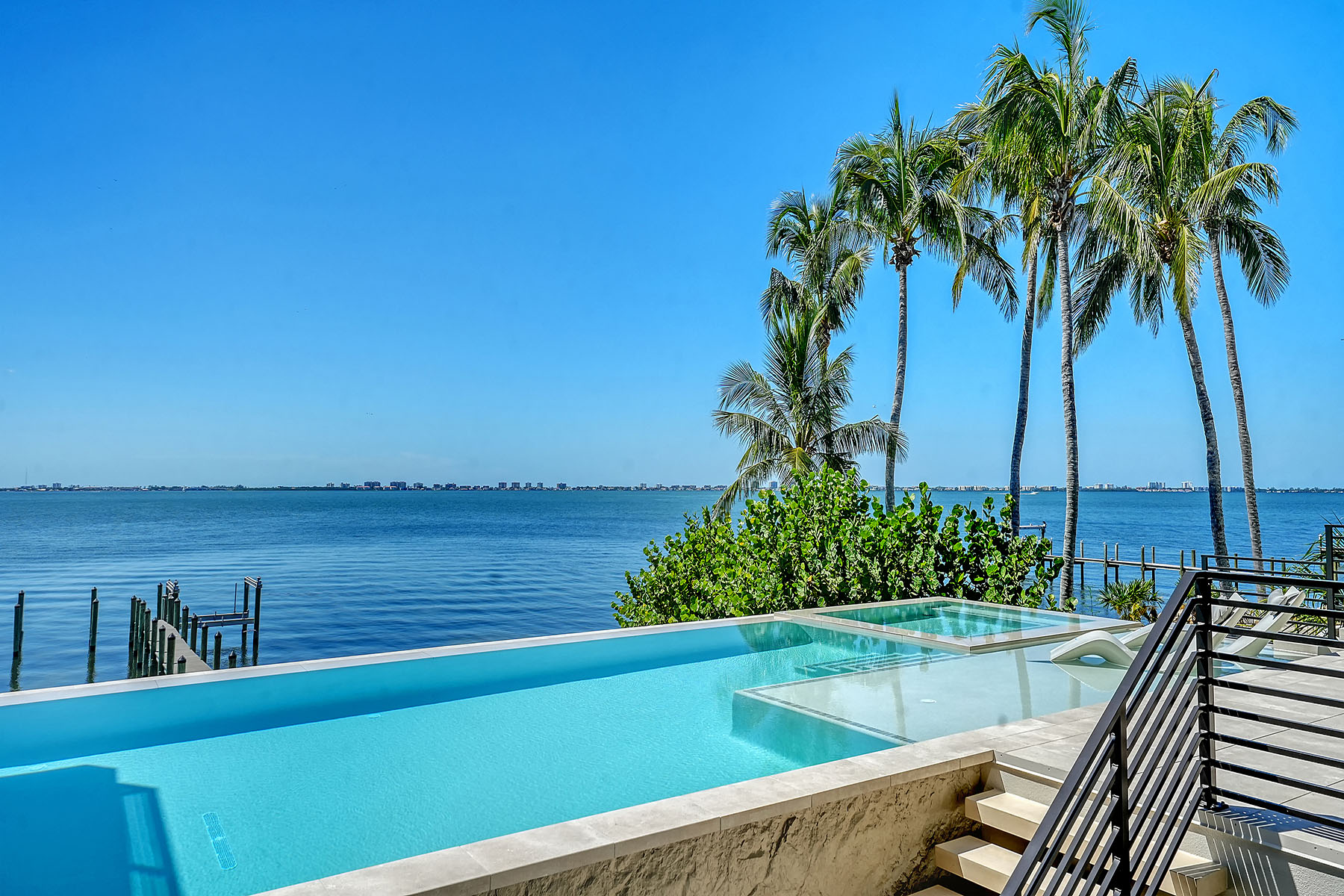 388 S Shore Drive, Sarasota, FL