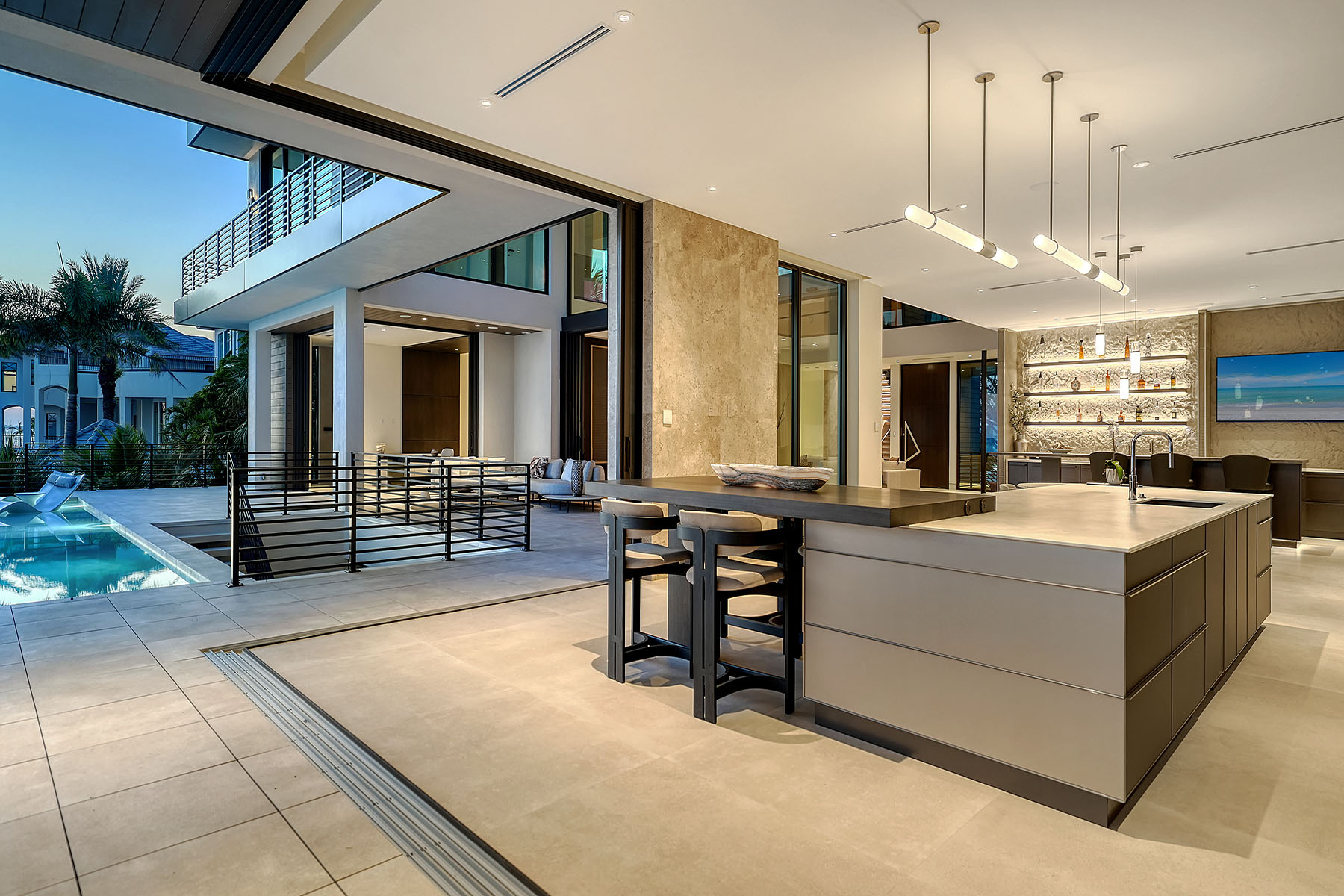 388 S Shore Drive, Sarasota, FL
