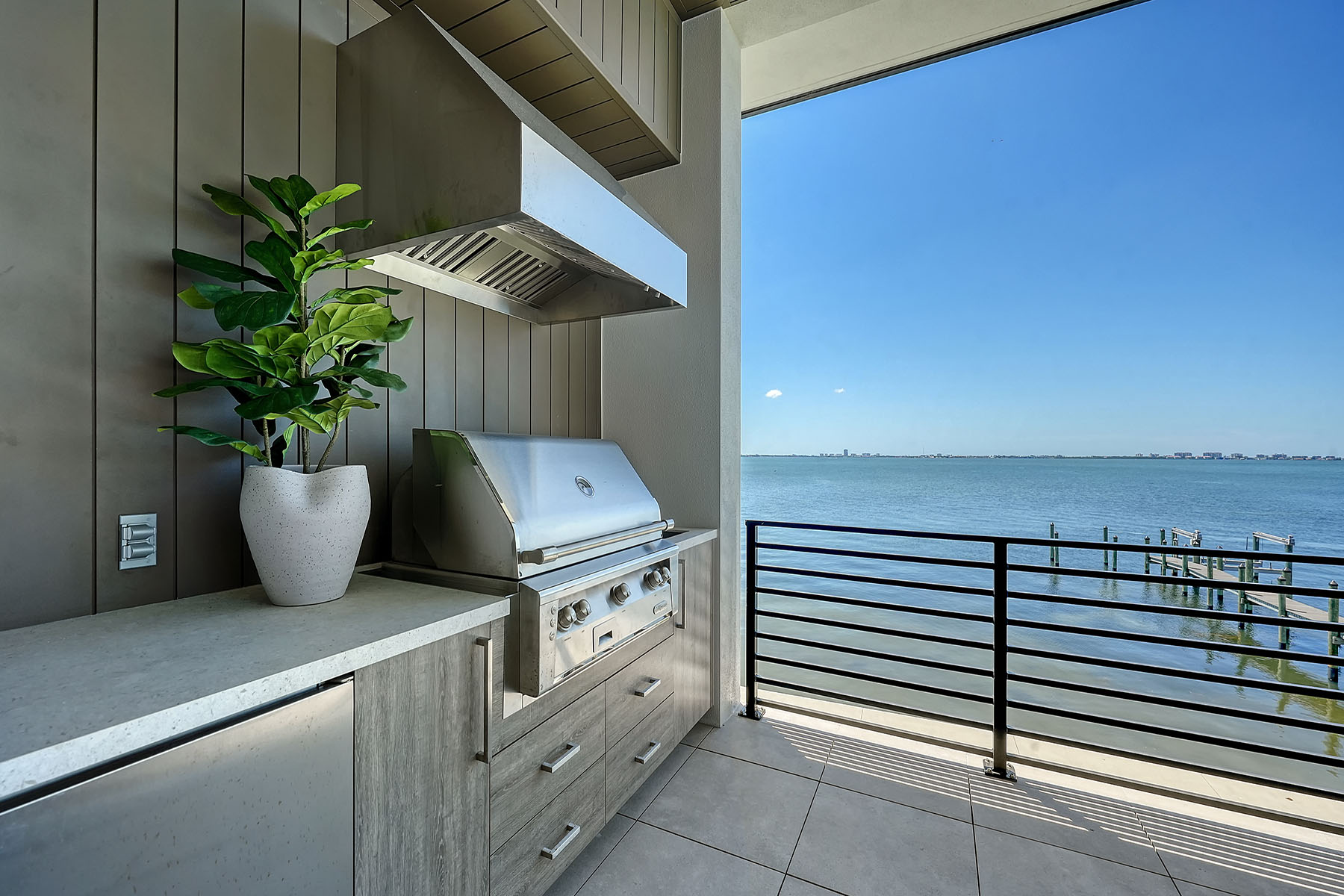 388 S Shore Drive, Sarasota, FL