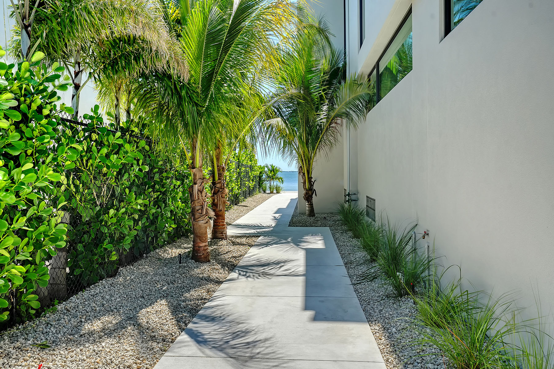 388 S Shore Drive, Sarasota, FL