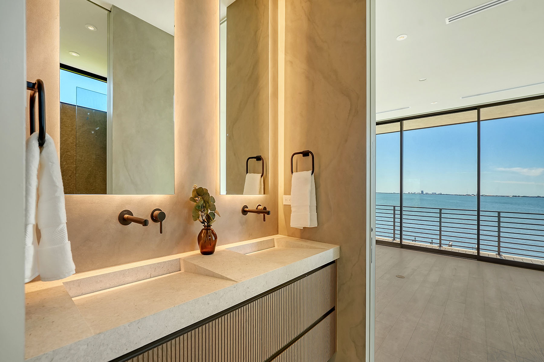 388 S Shore Drive, Sarasota, FL