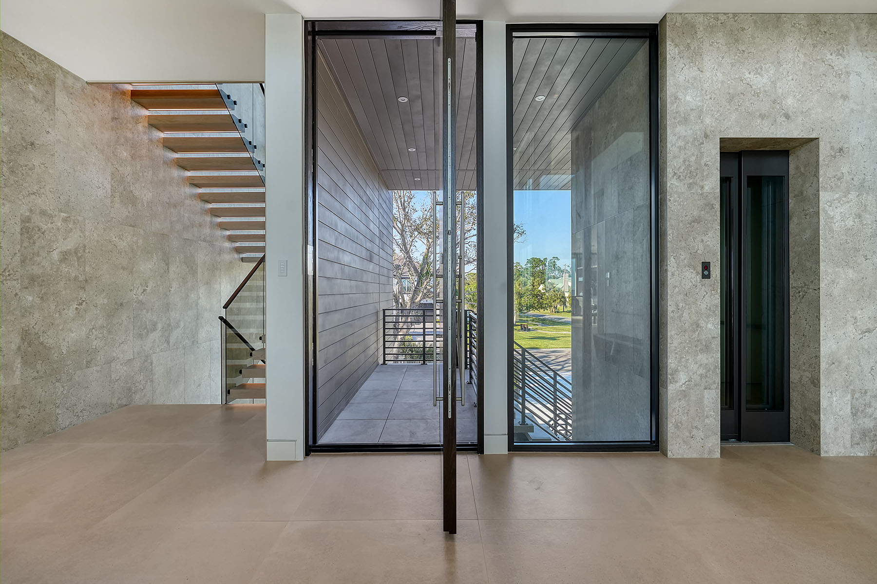 388 S Shore Drive, Sarasota, FL