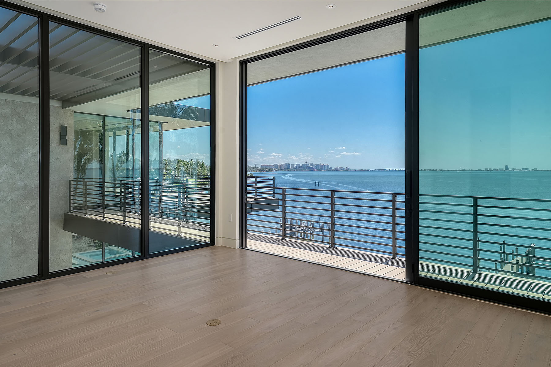 388 S Shore Drive, Sarasota, FL