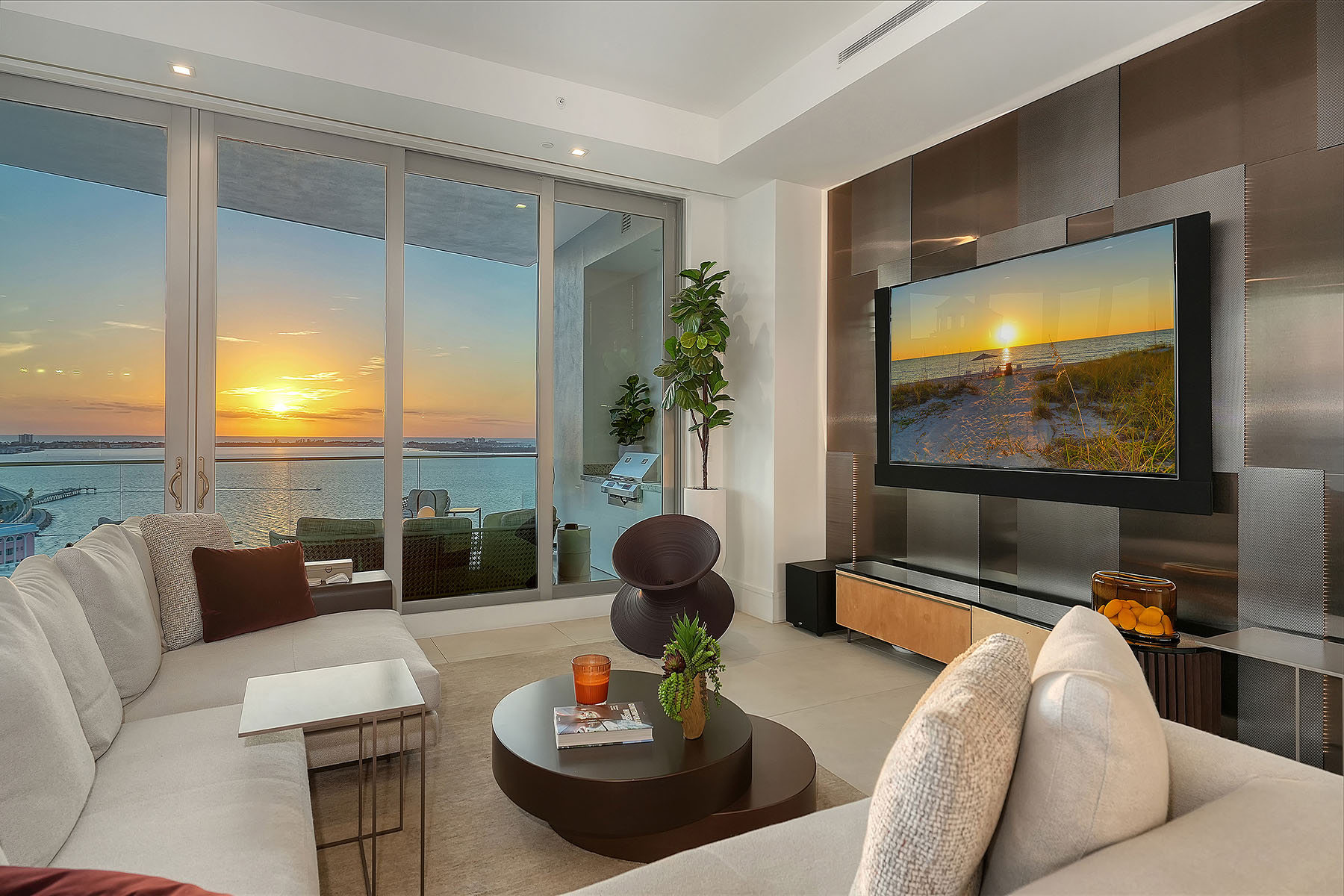 401 Quay Commons , 1501