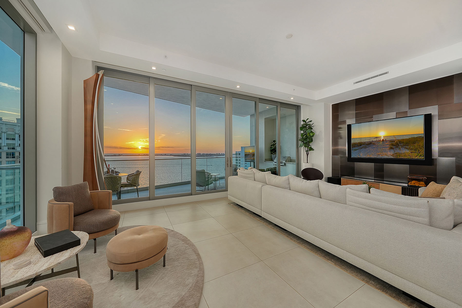 401 Quay Commons , 1501