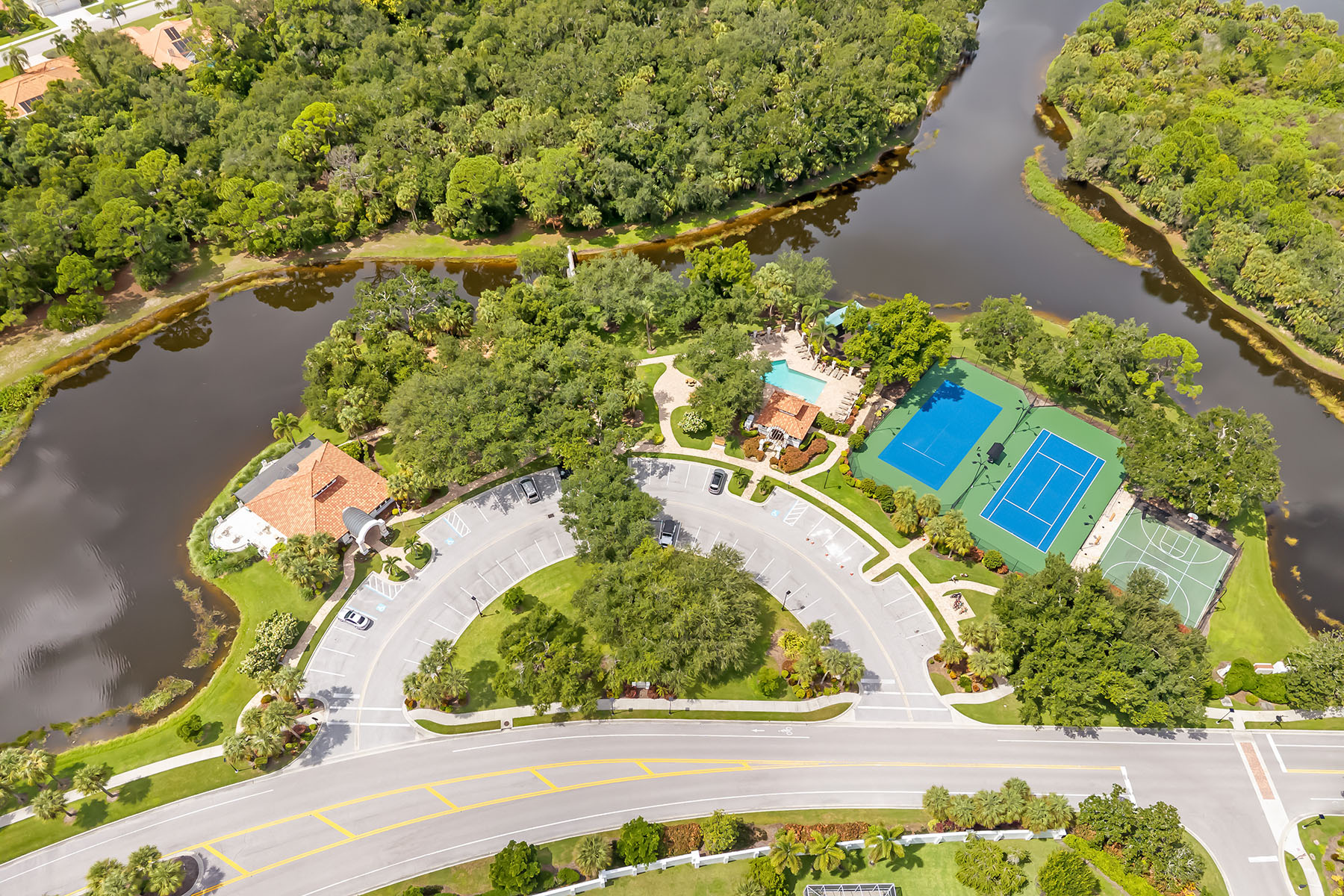 5111 Brooksbend Circle