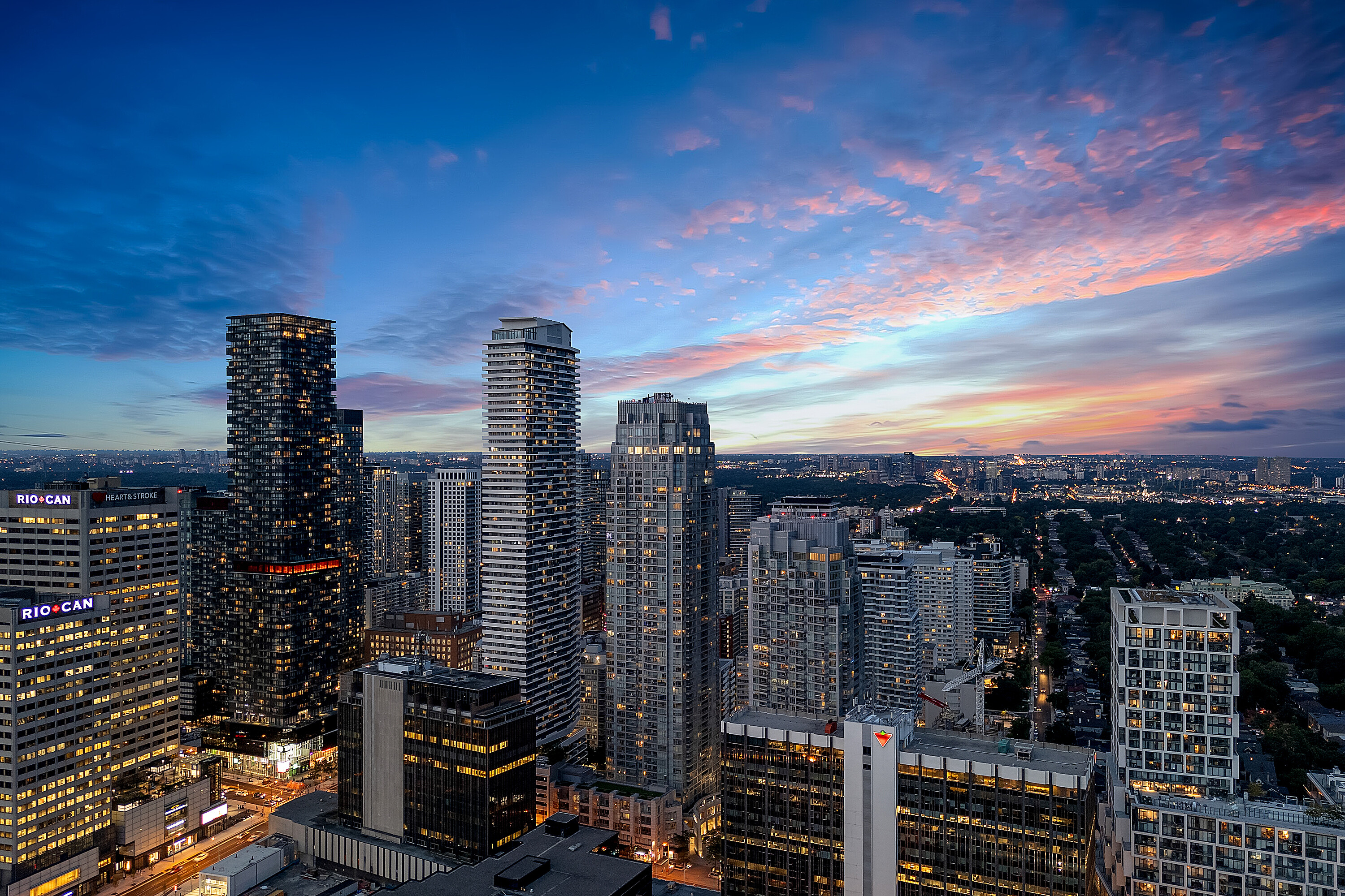 2191 Yonge St #5202