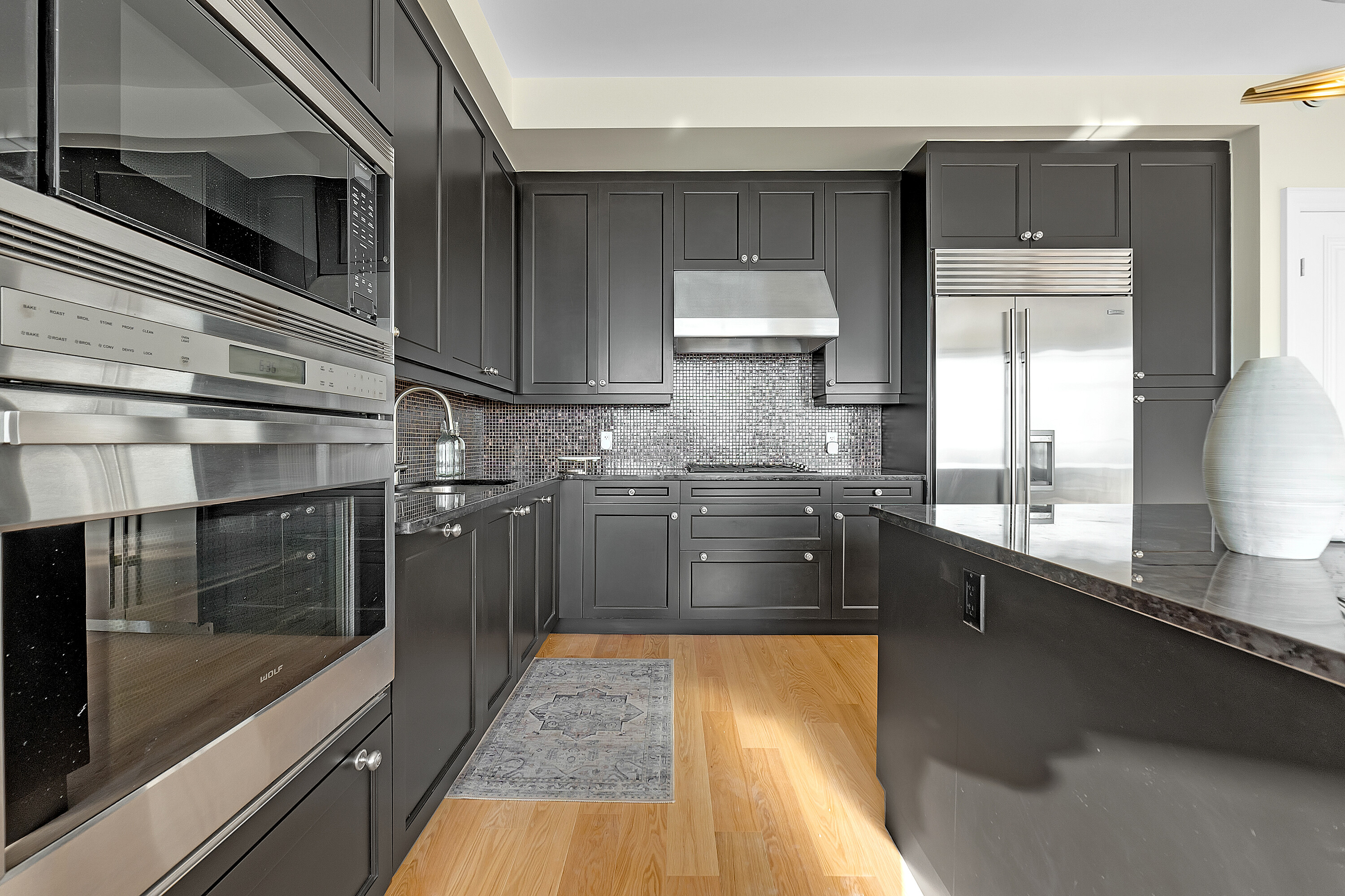 2191 Yonge St #5202