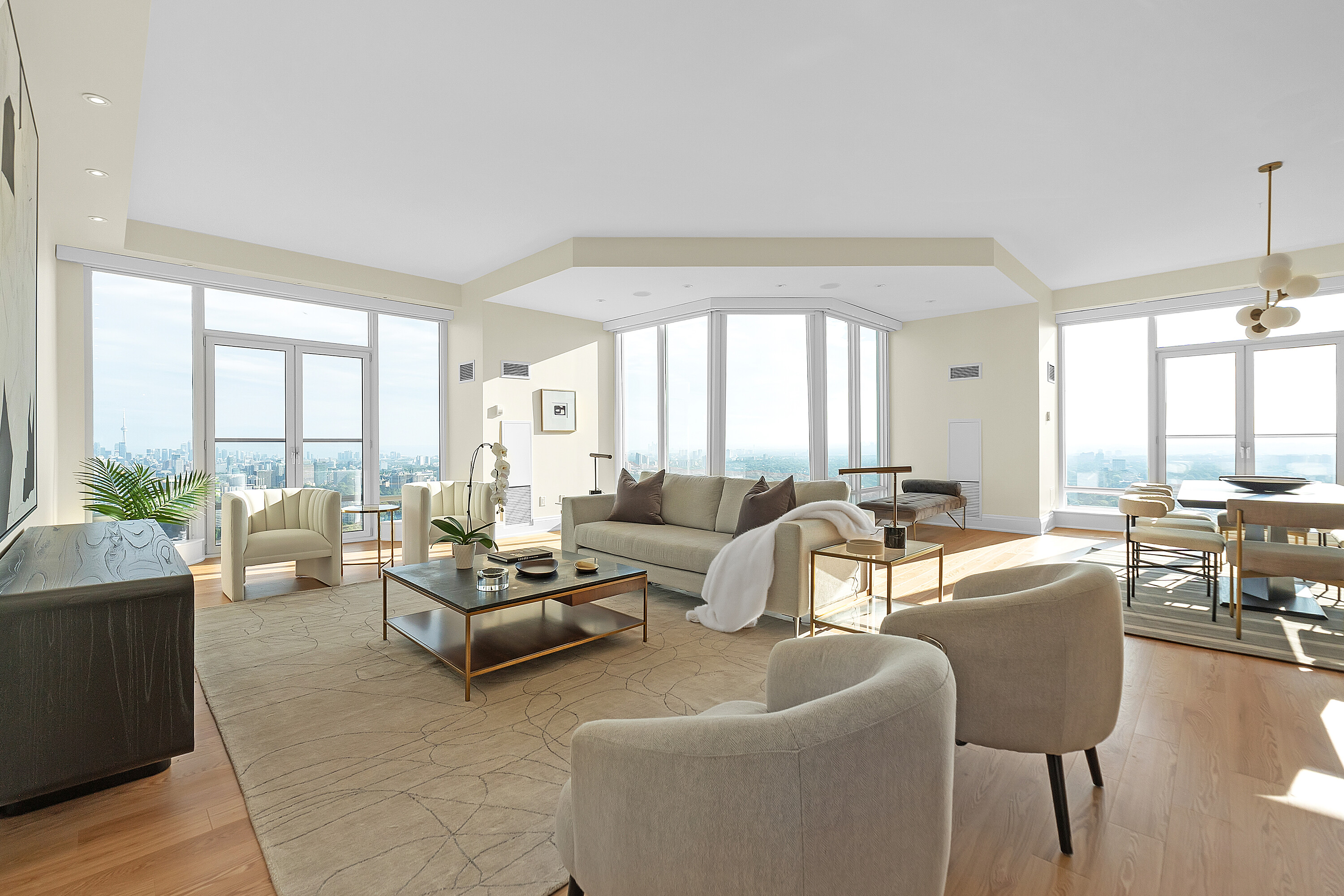2191 Yonge St #5202