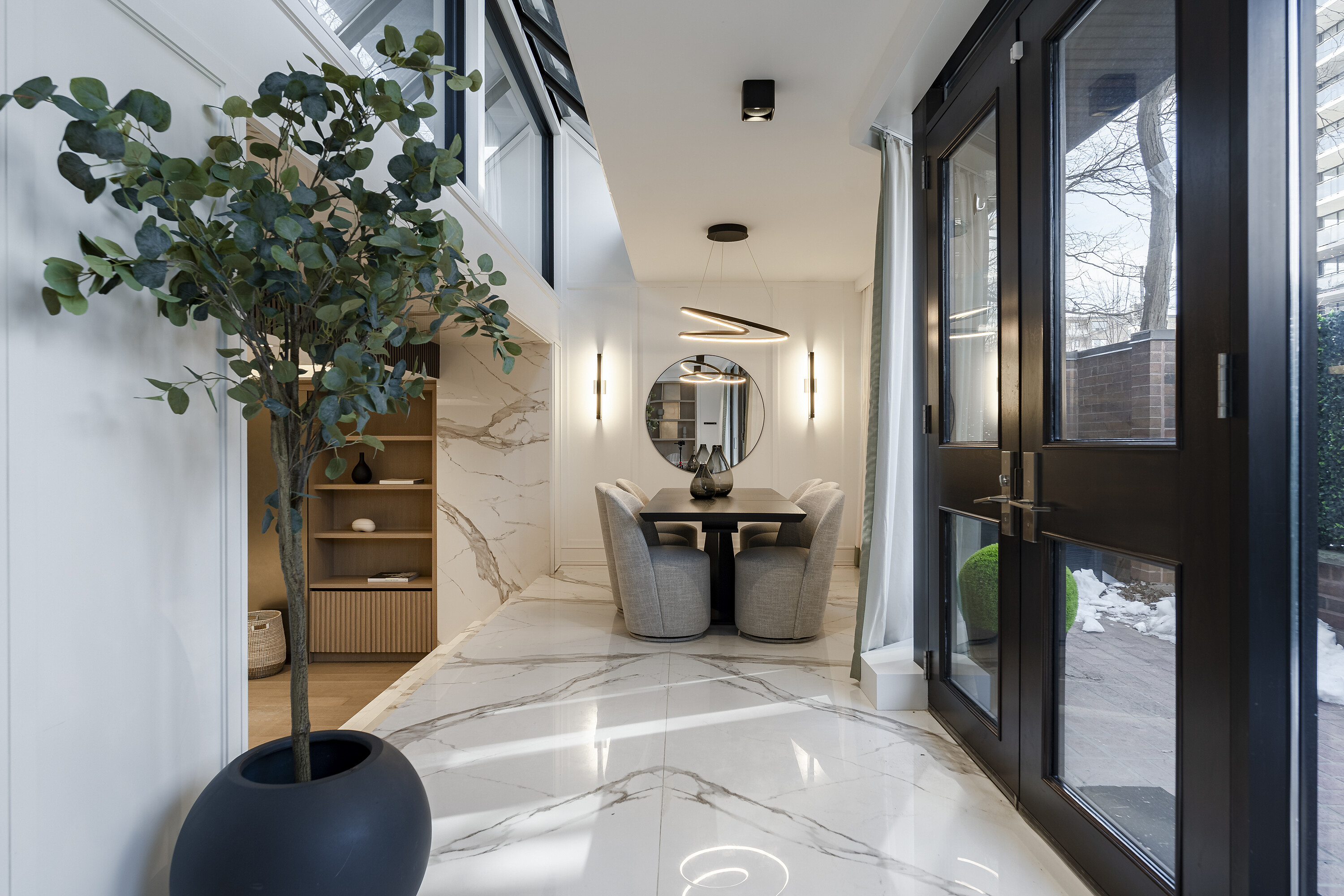 55 Prince Arthur Ave #57