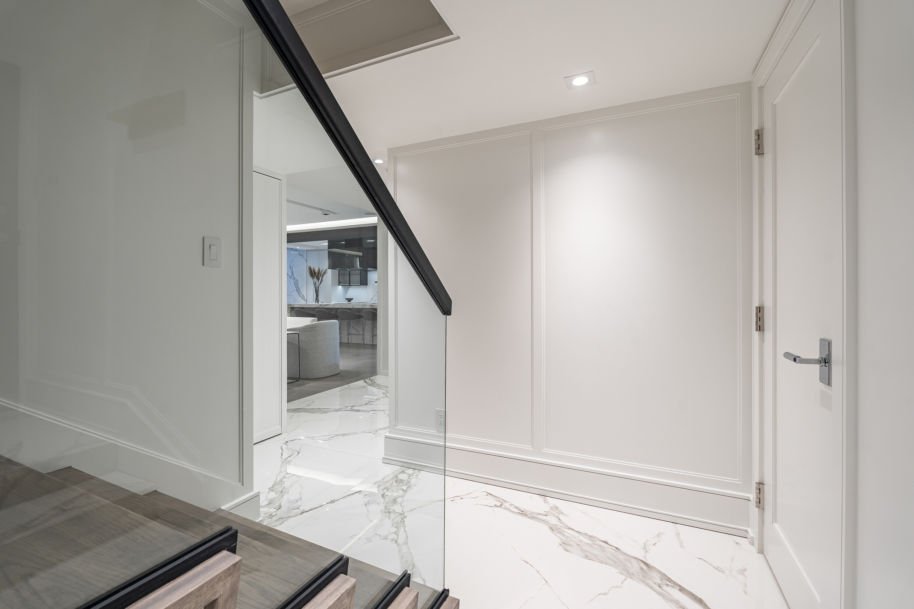 55 Prince Arthur Ave #57