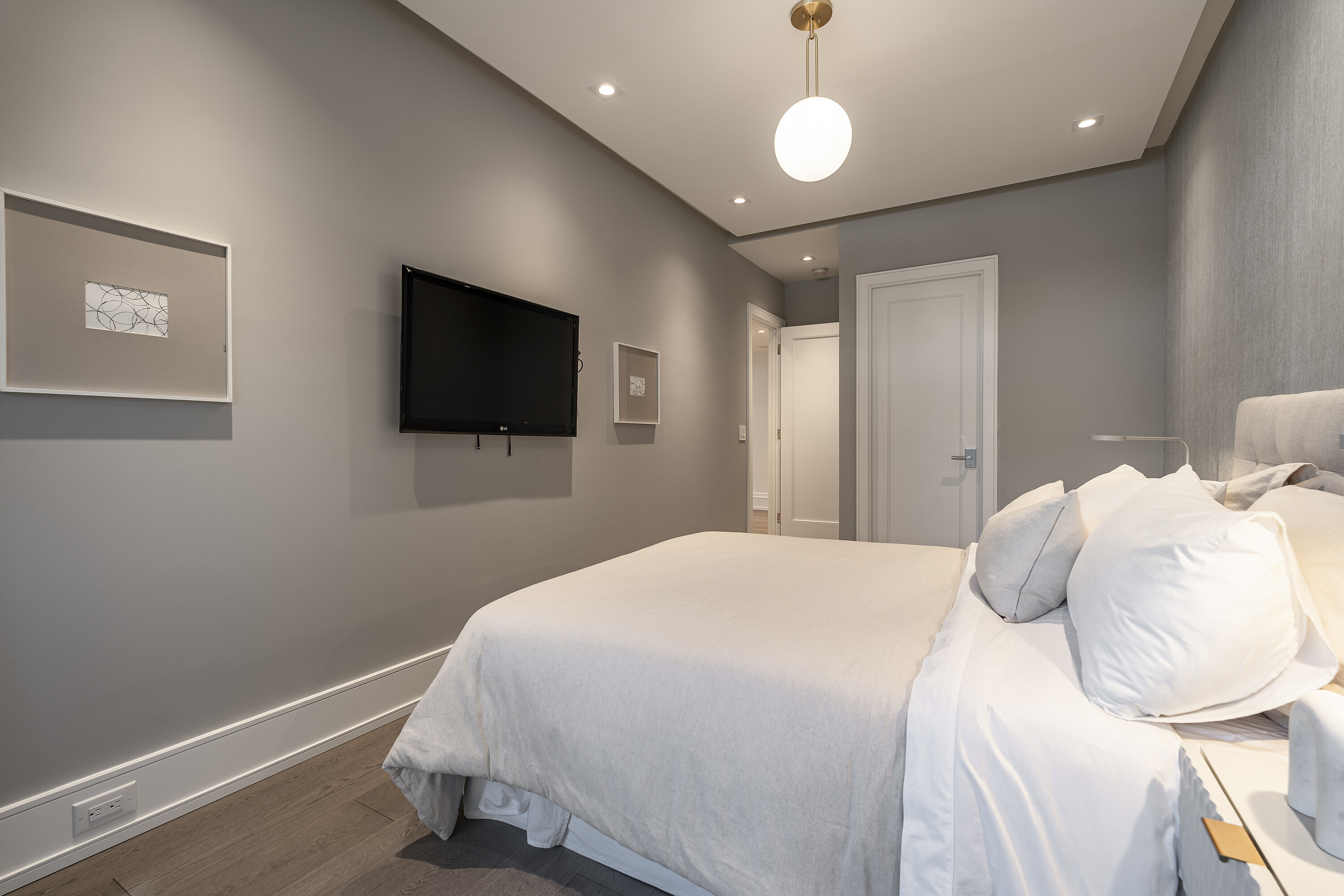55 Prince Arthur Ave #57