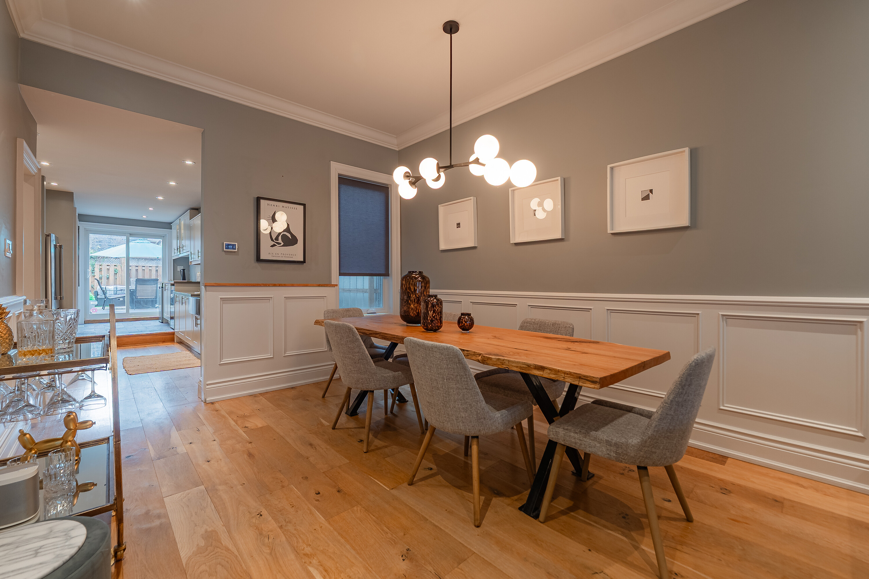 64 Foxley St