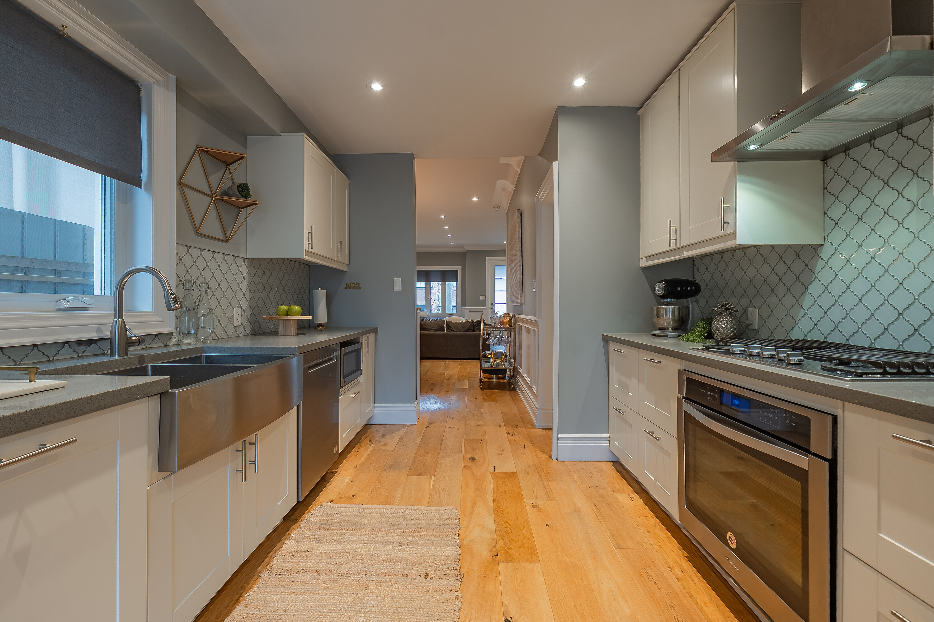 64 Foxley St