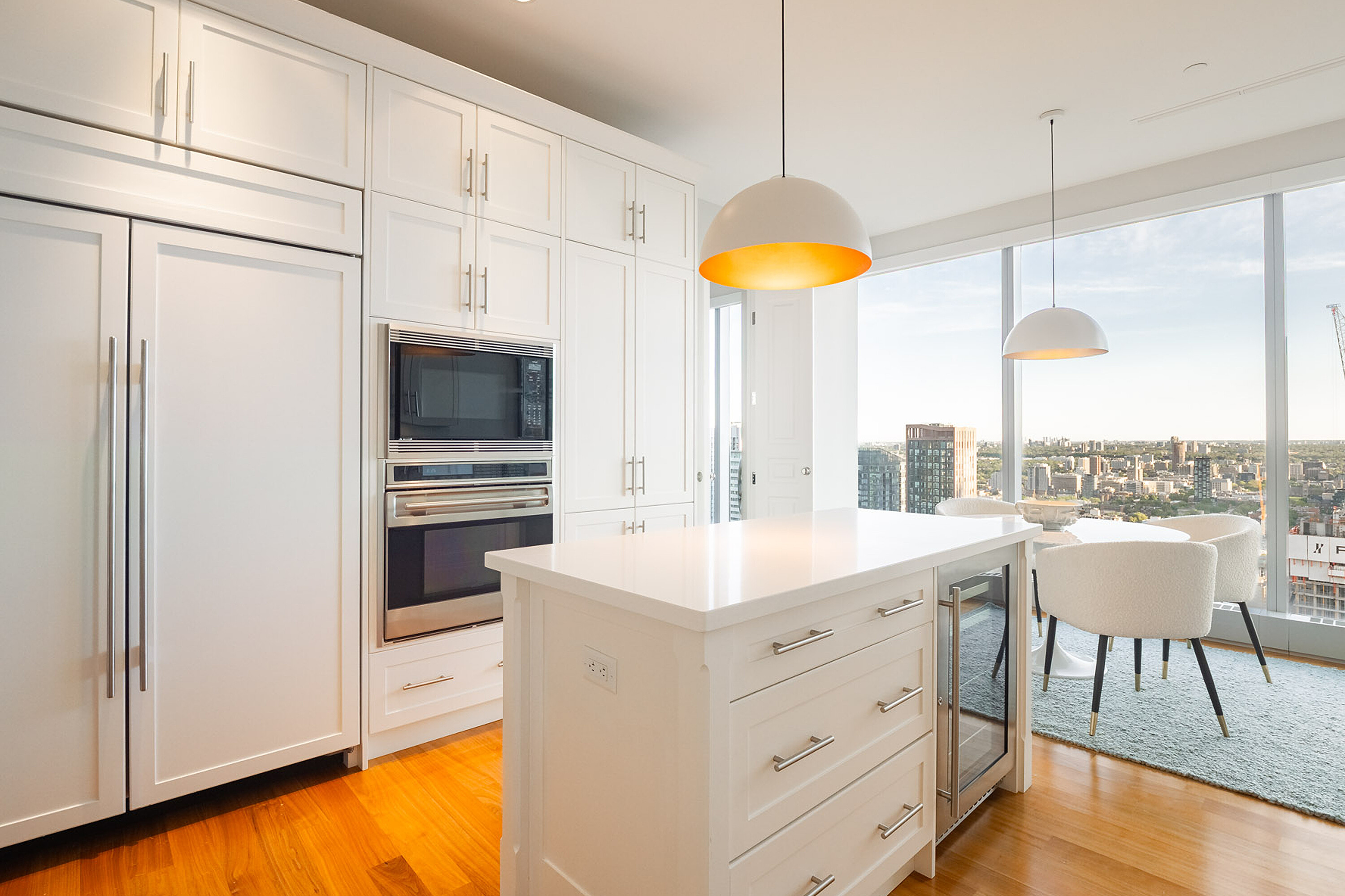 183 Wellington St W  4301