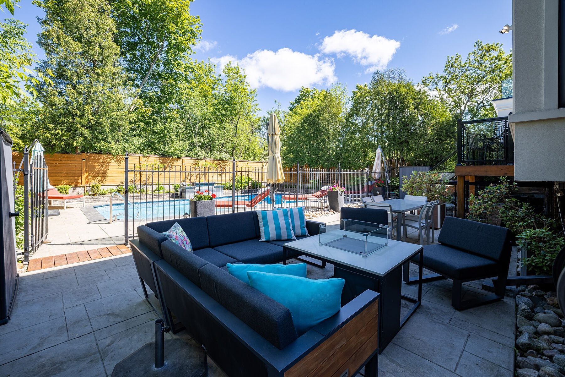 242 Betty Ann Dr