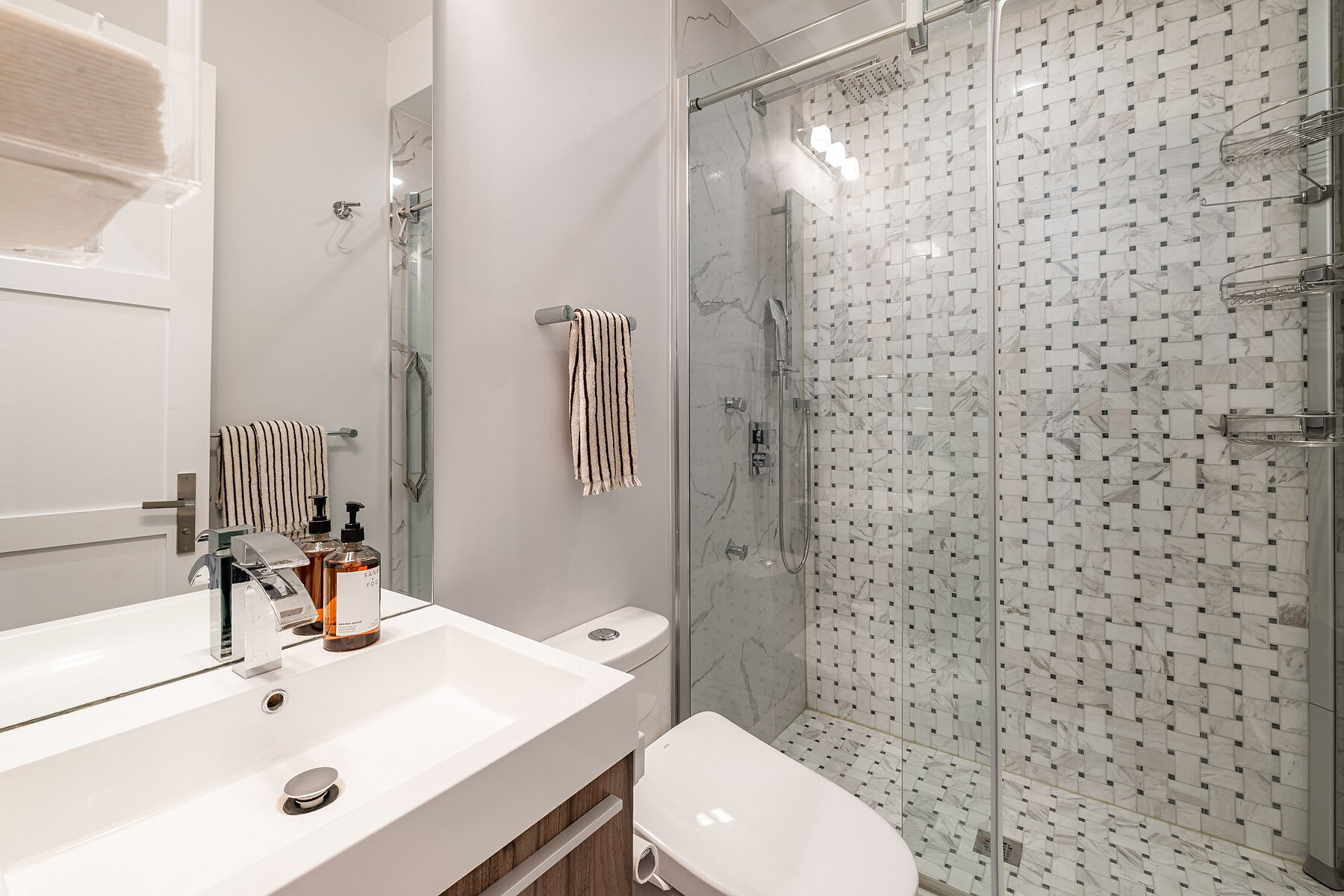 242 Betty Ann Dr