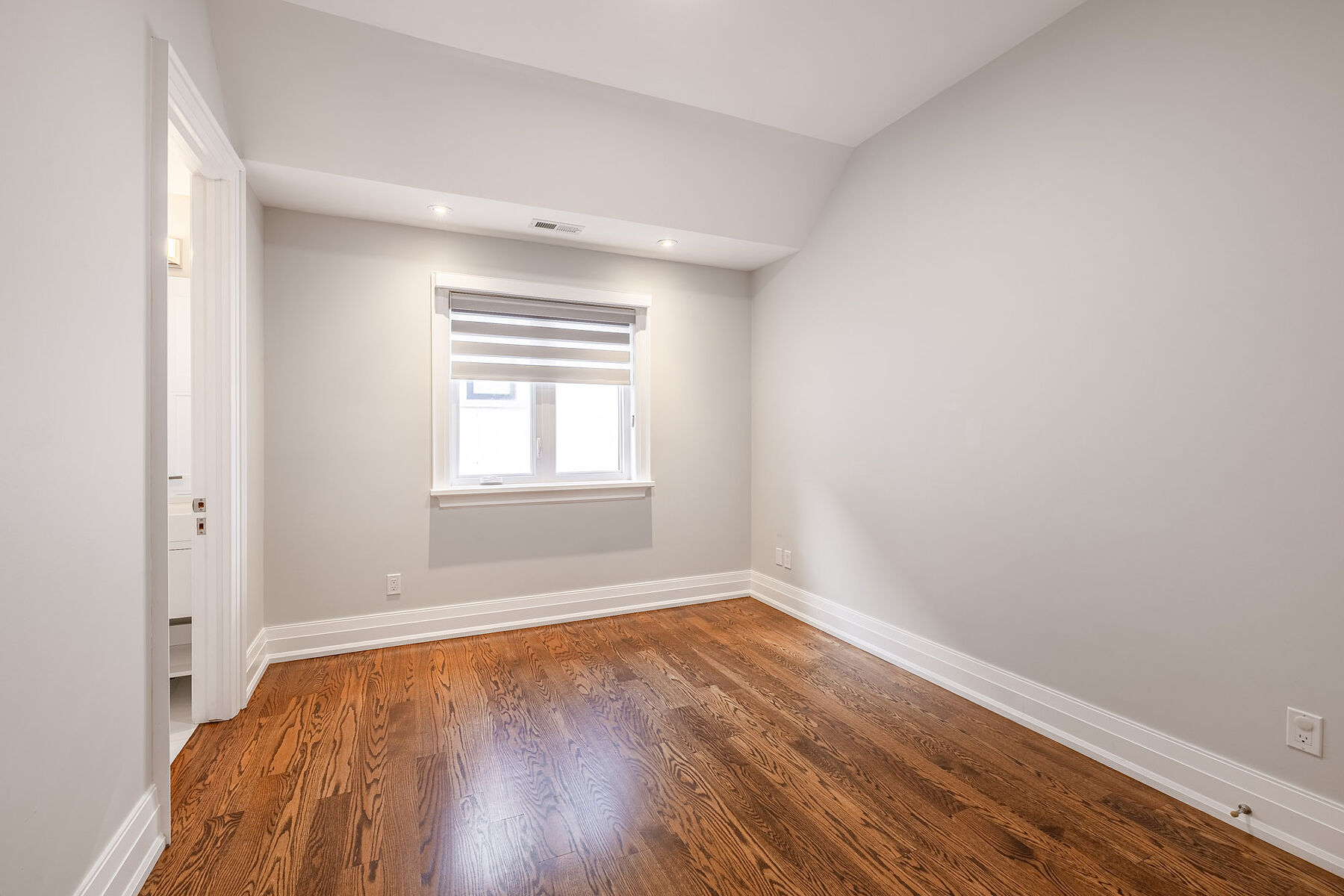 242 Betty Ann Dr