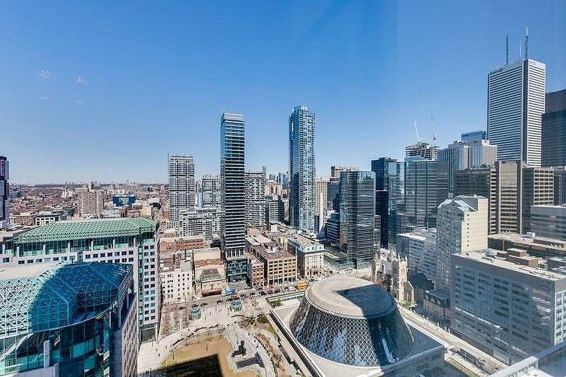 183 Wellington St W  2602