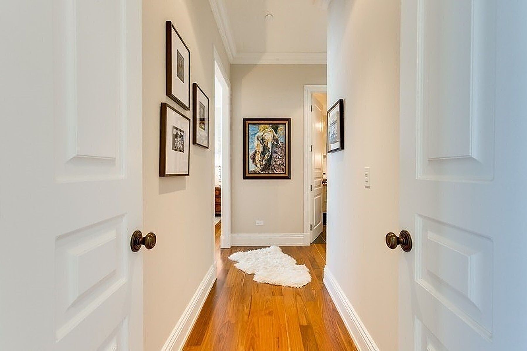 183 Wellington St W  2602