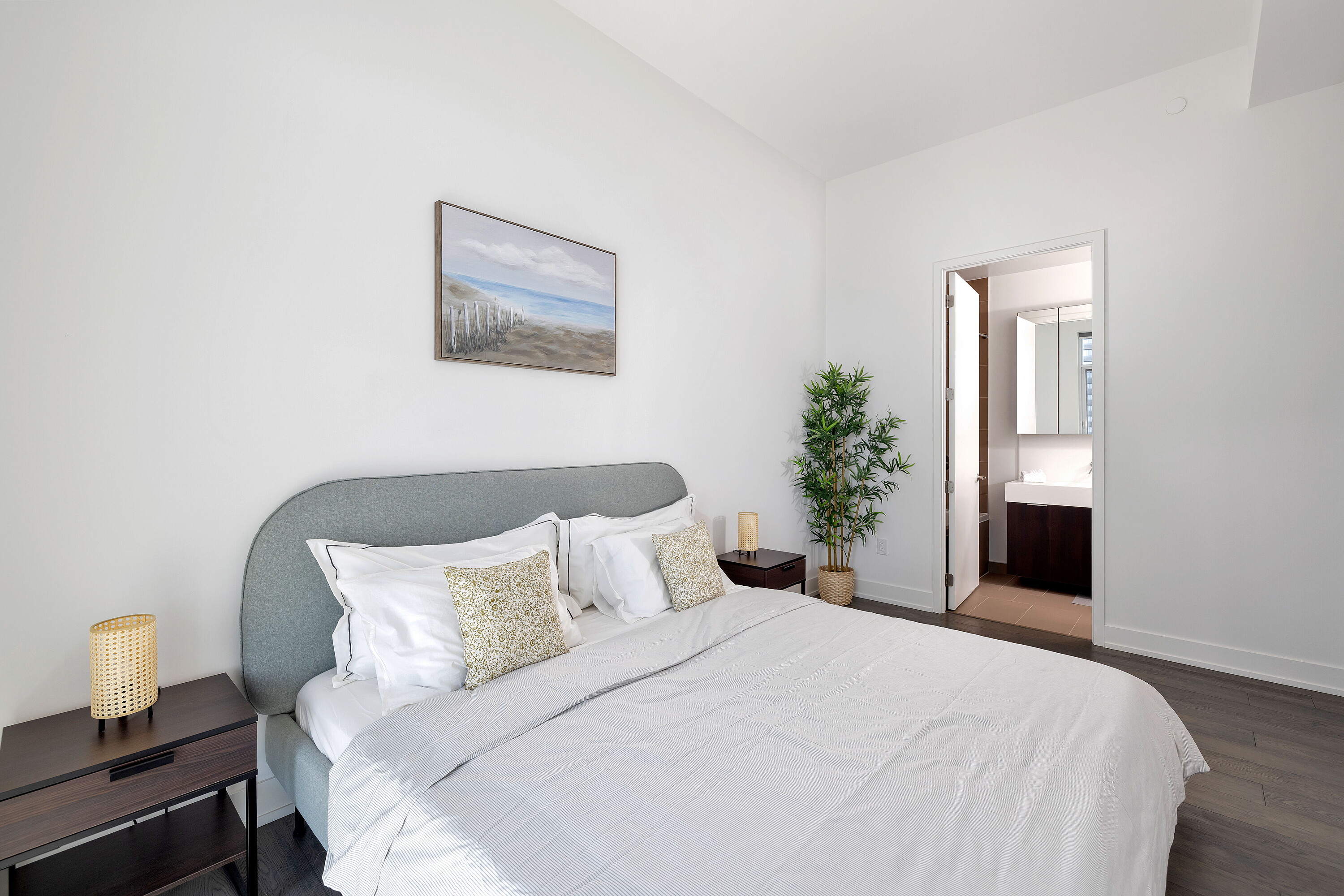 15 Lower Jarvis St  4502