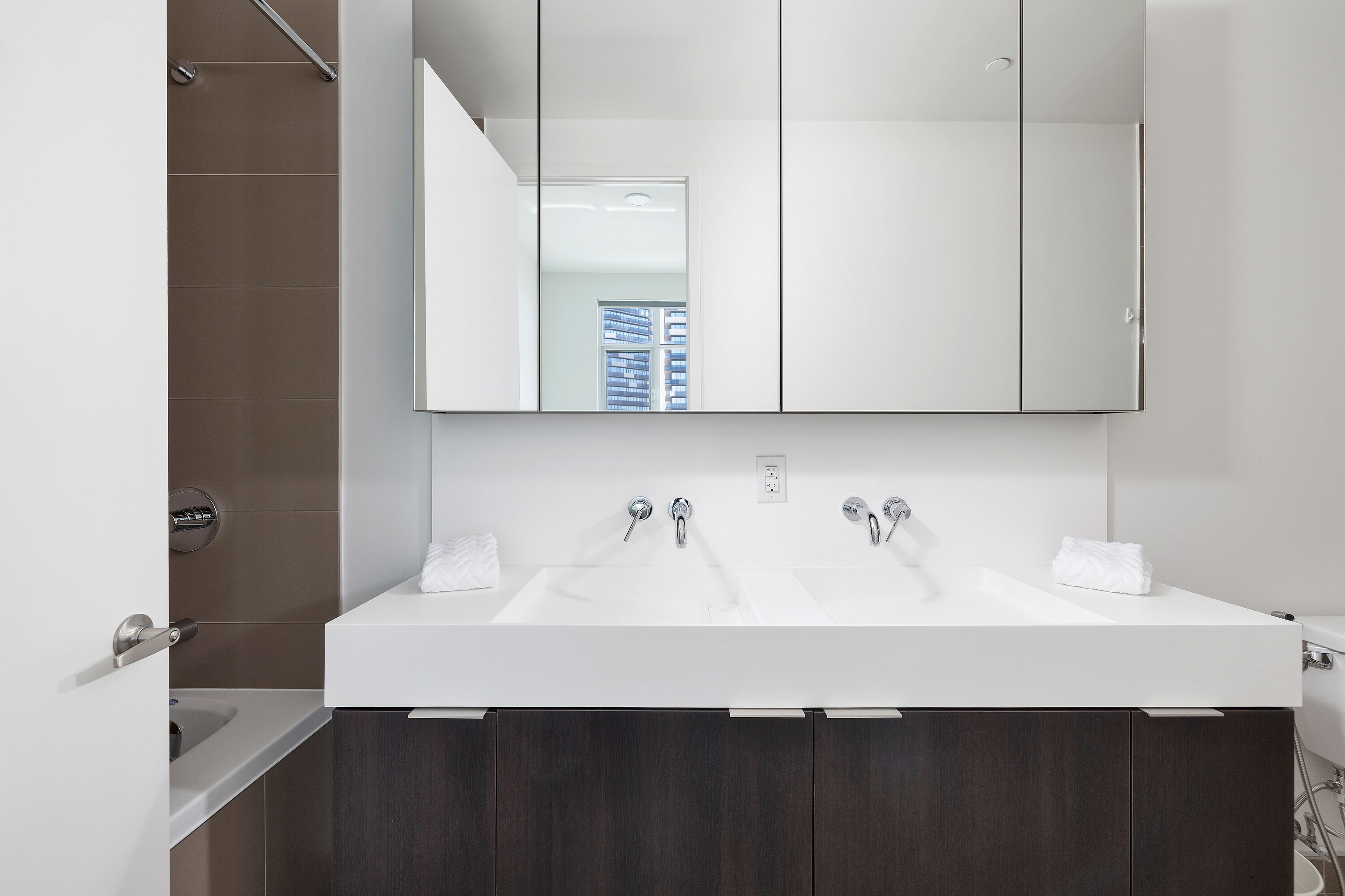 15 Lower Jarvis St  4502