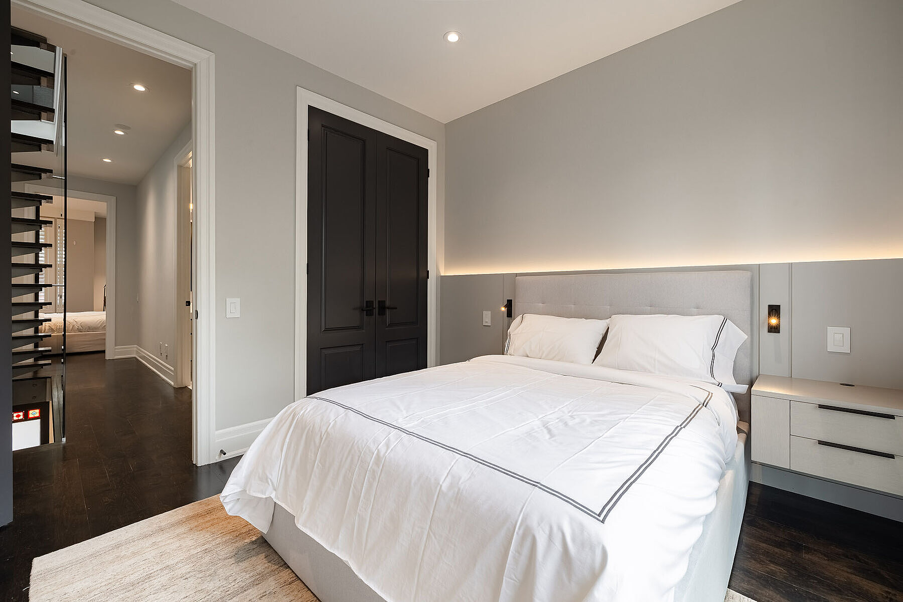 33 Tranby Ave