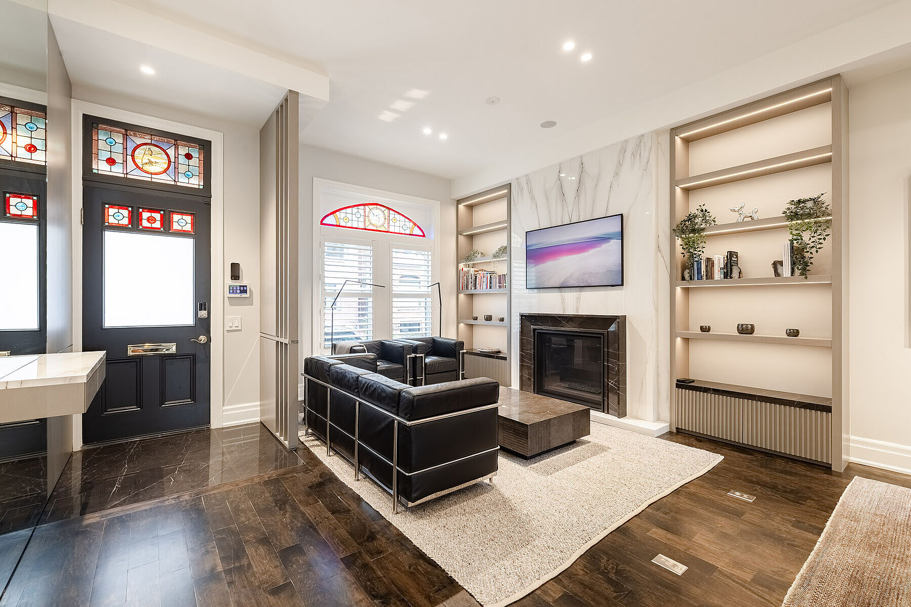 33 Tranby Ave