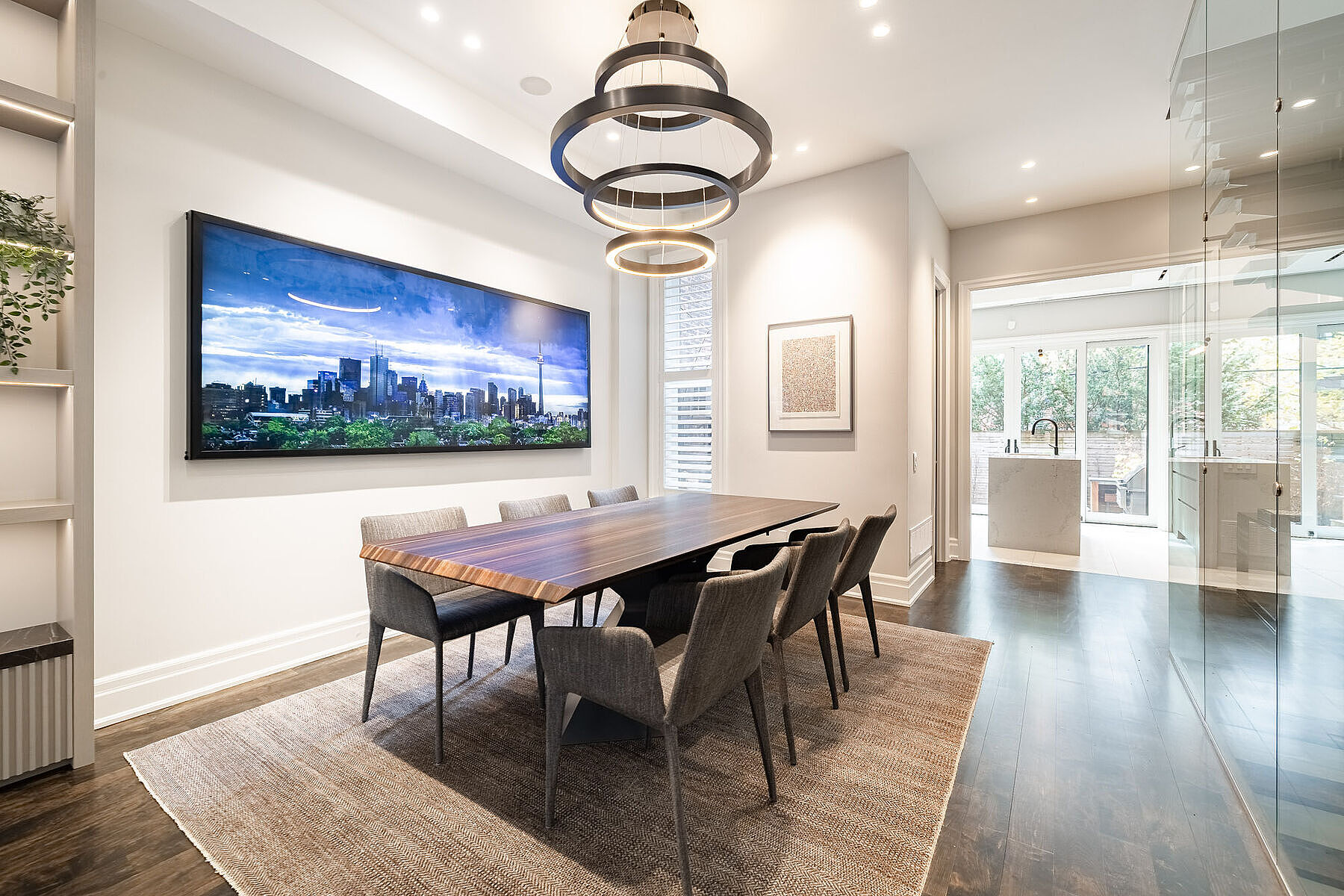33 Tranby Ave