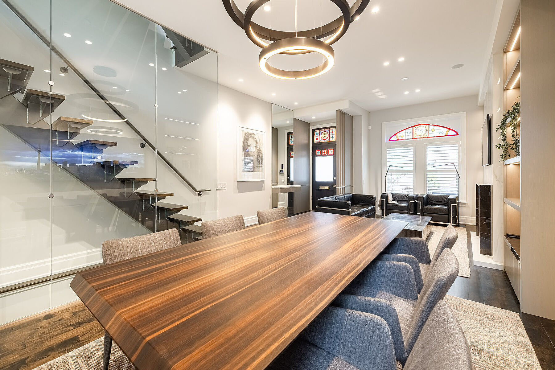 33 Tranby Ave