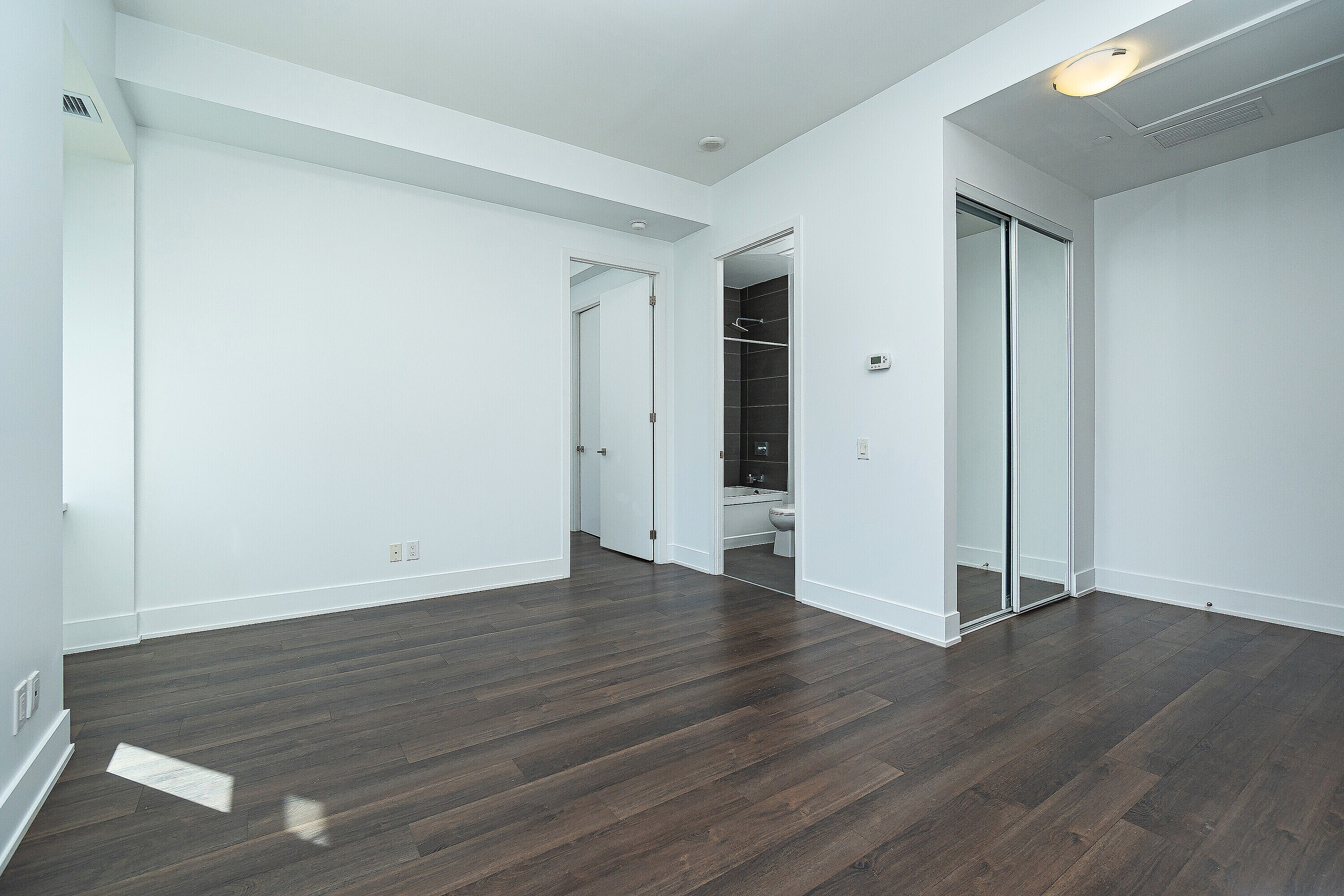 111 St Clair Ave W  406