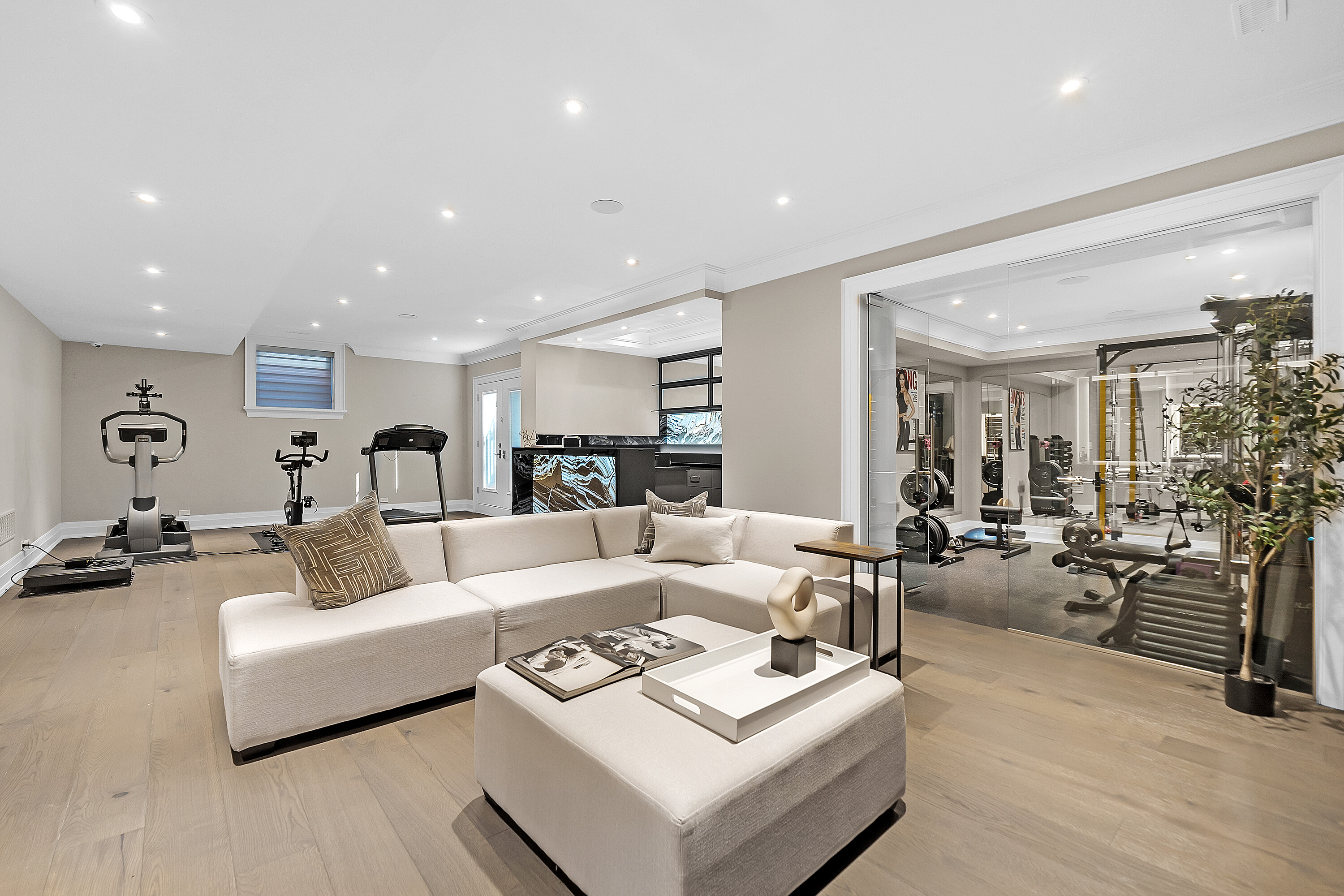 74 De Vere Gdns
