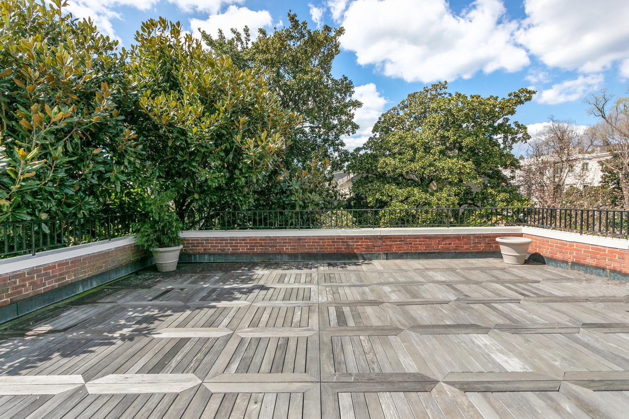 1908 24th St NW 
