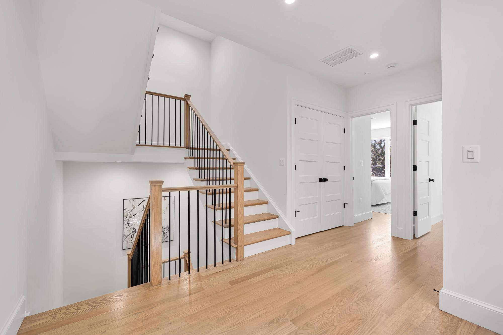 2718 4th Street NE 2