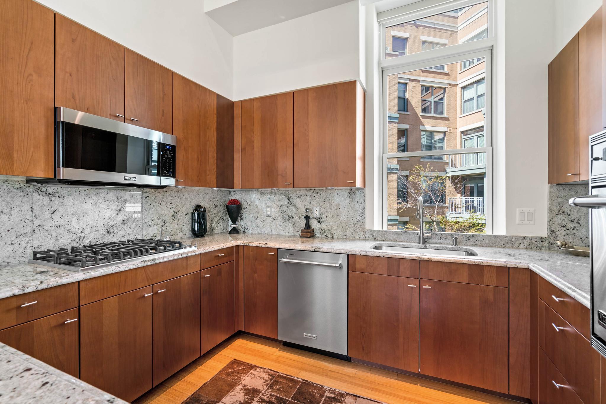 2425 L Street NW #315 