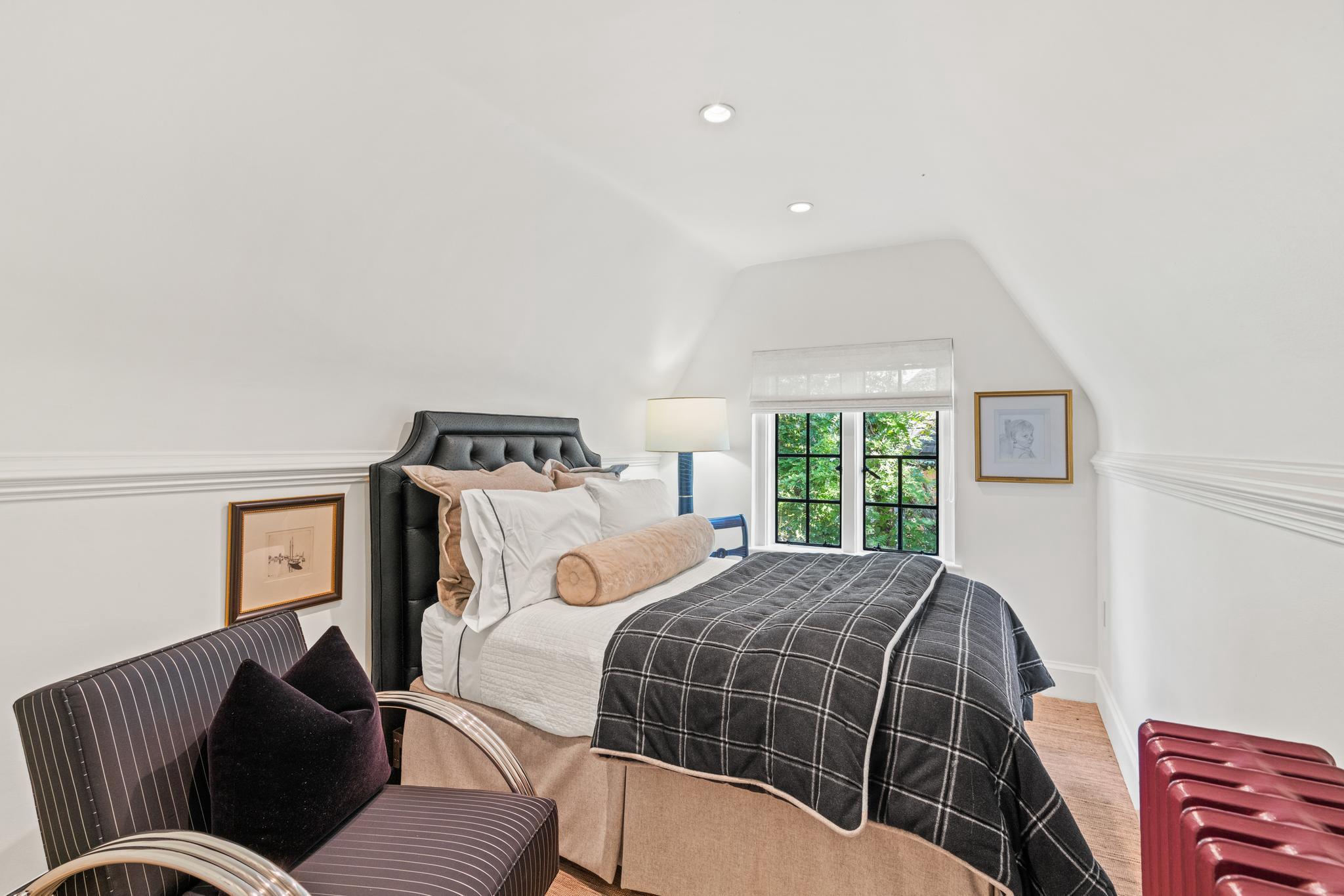2446 Kalorama Road NW 