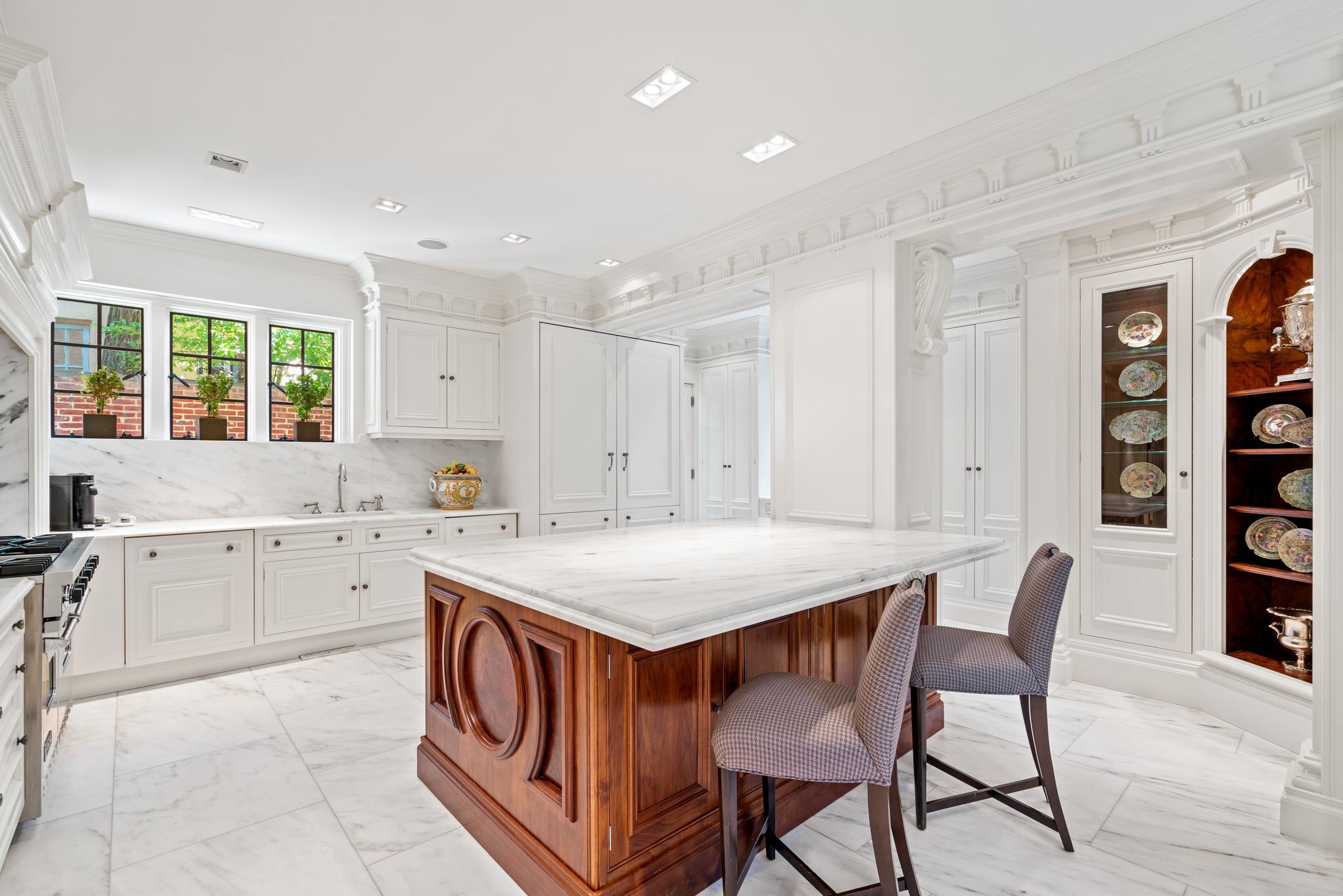 2446 Kalorama Road NW 