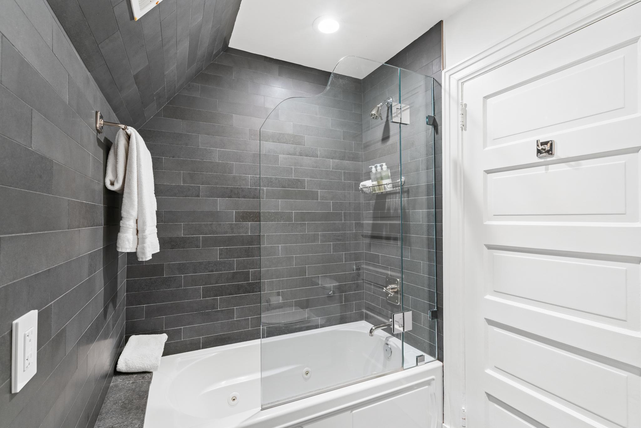 2446 Kalorama Road NW 