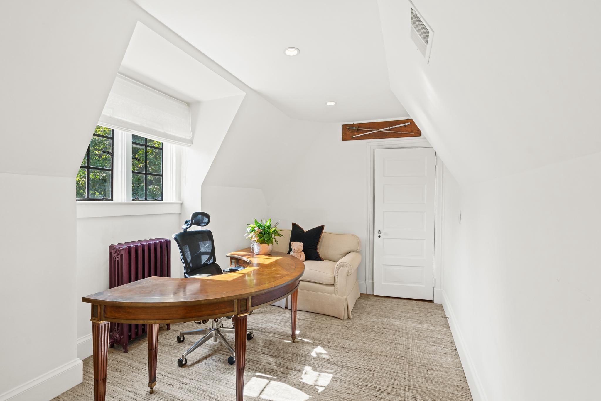 2446 Kalorama Road NW 