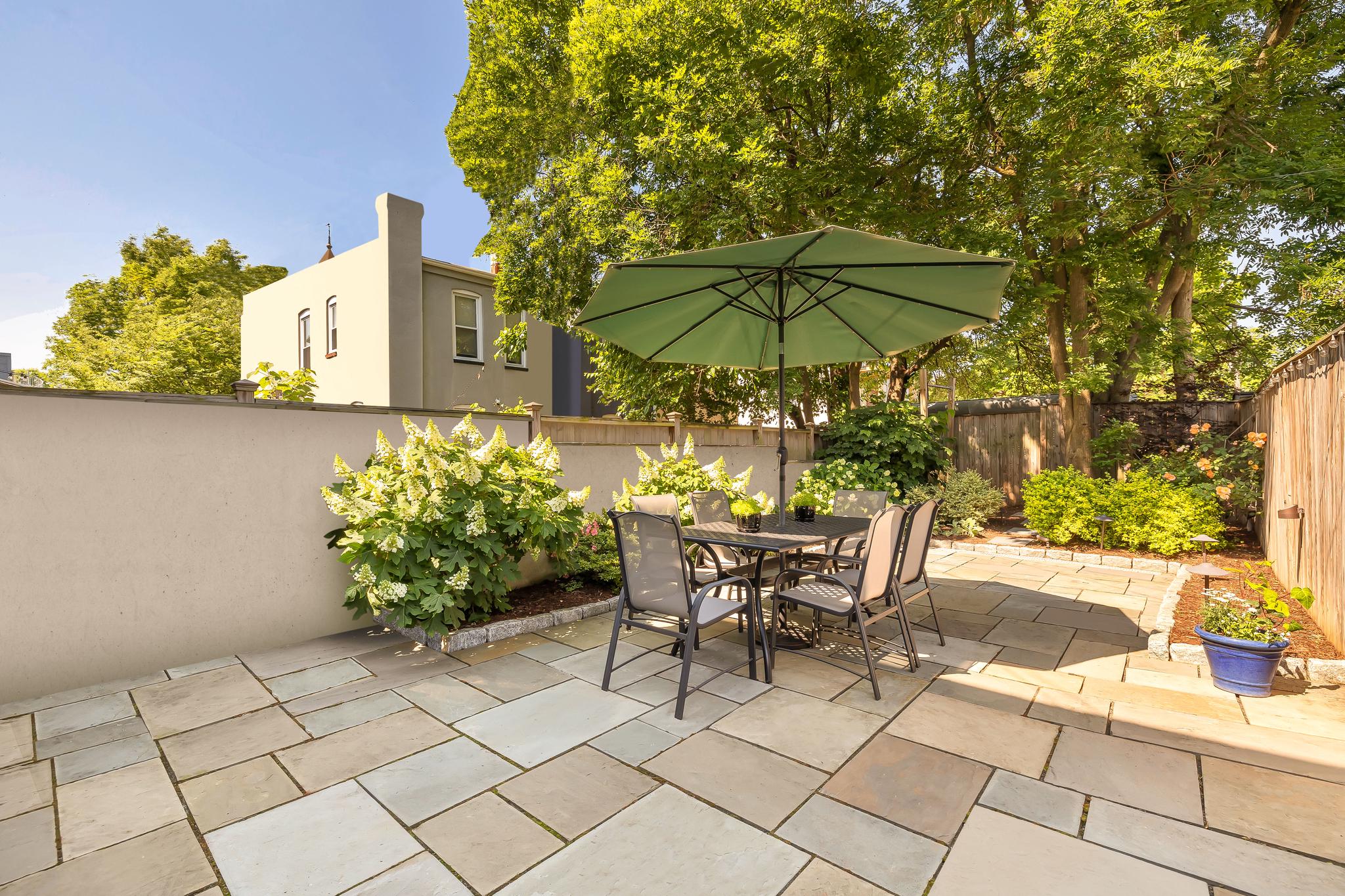 1536 1st Street NW 