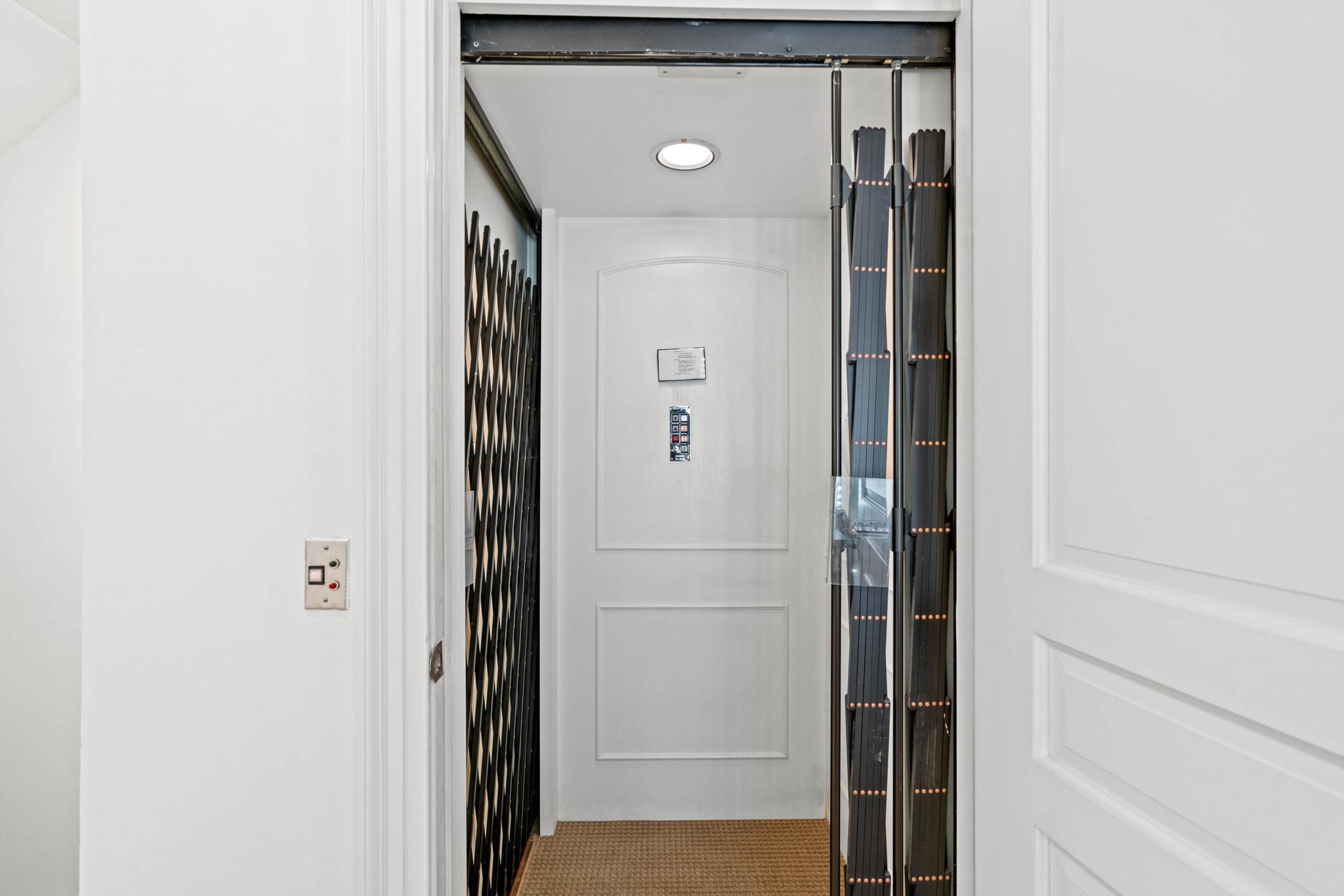 2999 38th Street NW 
