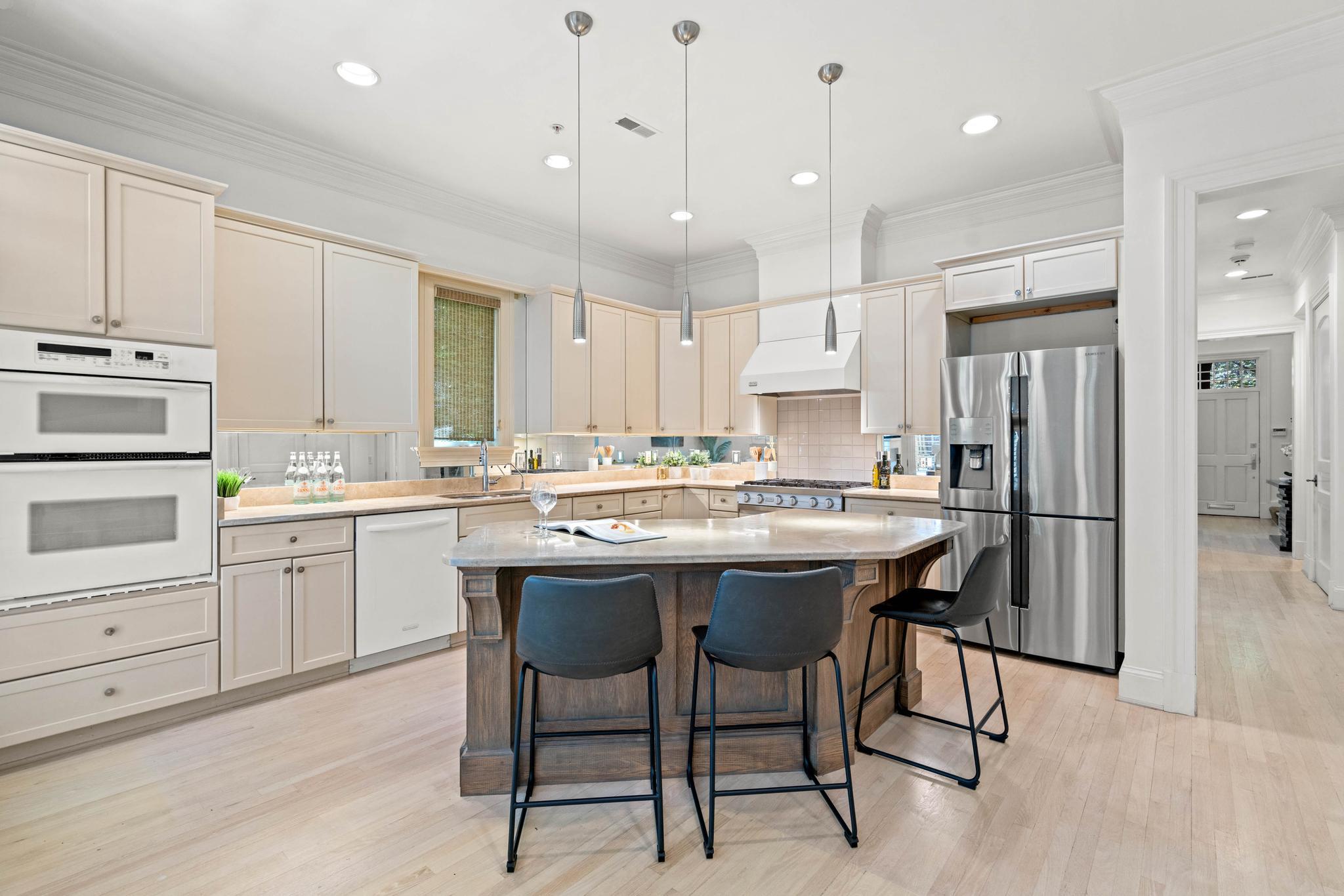 2999 38th Street NW 