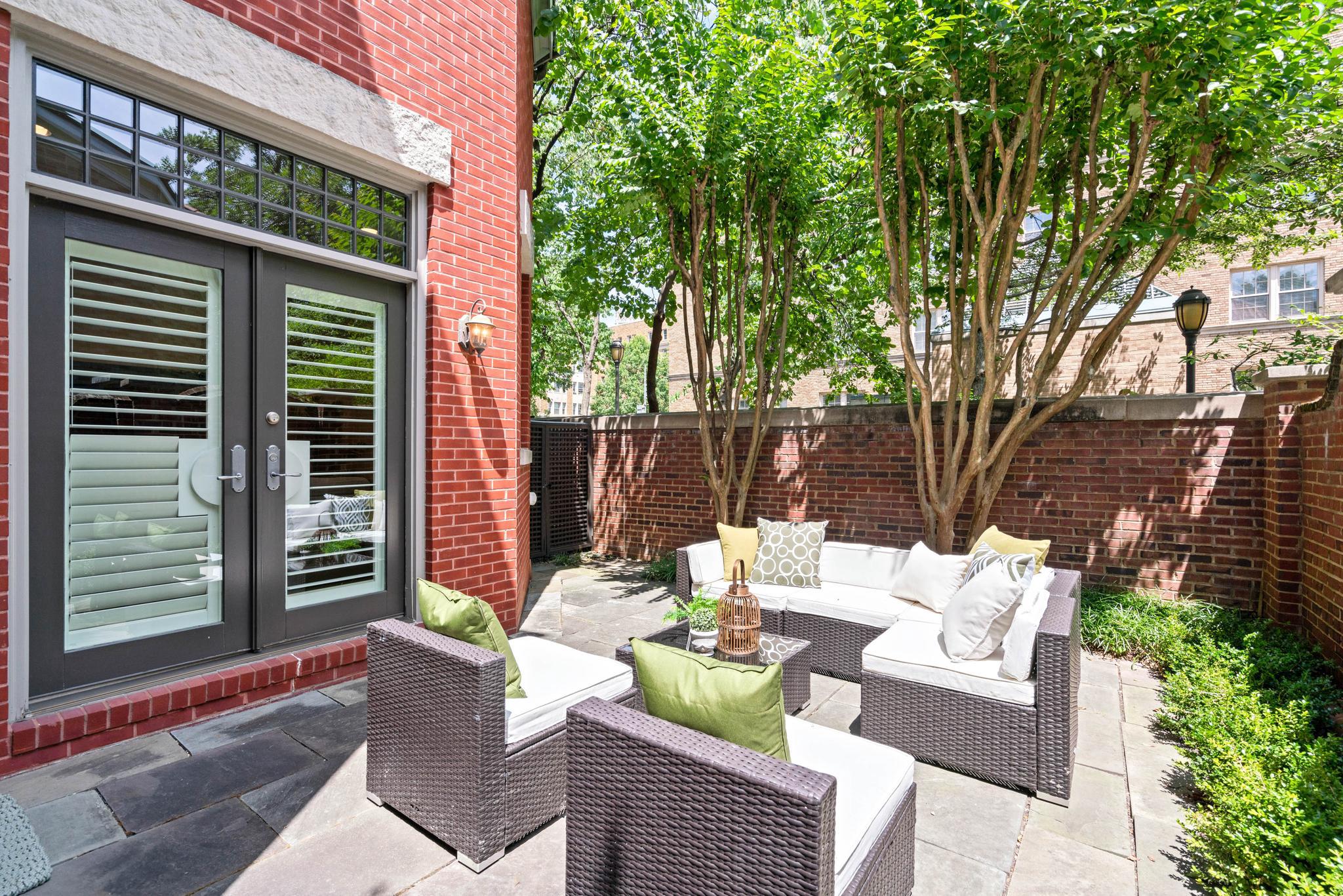 2999 38th Street NW 
