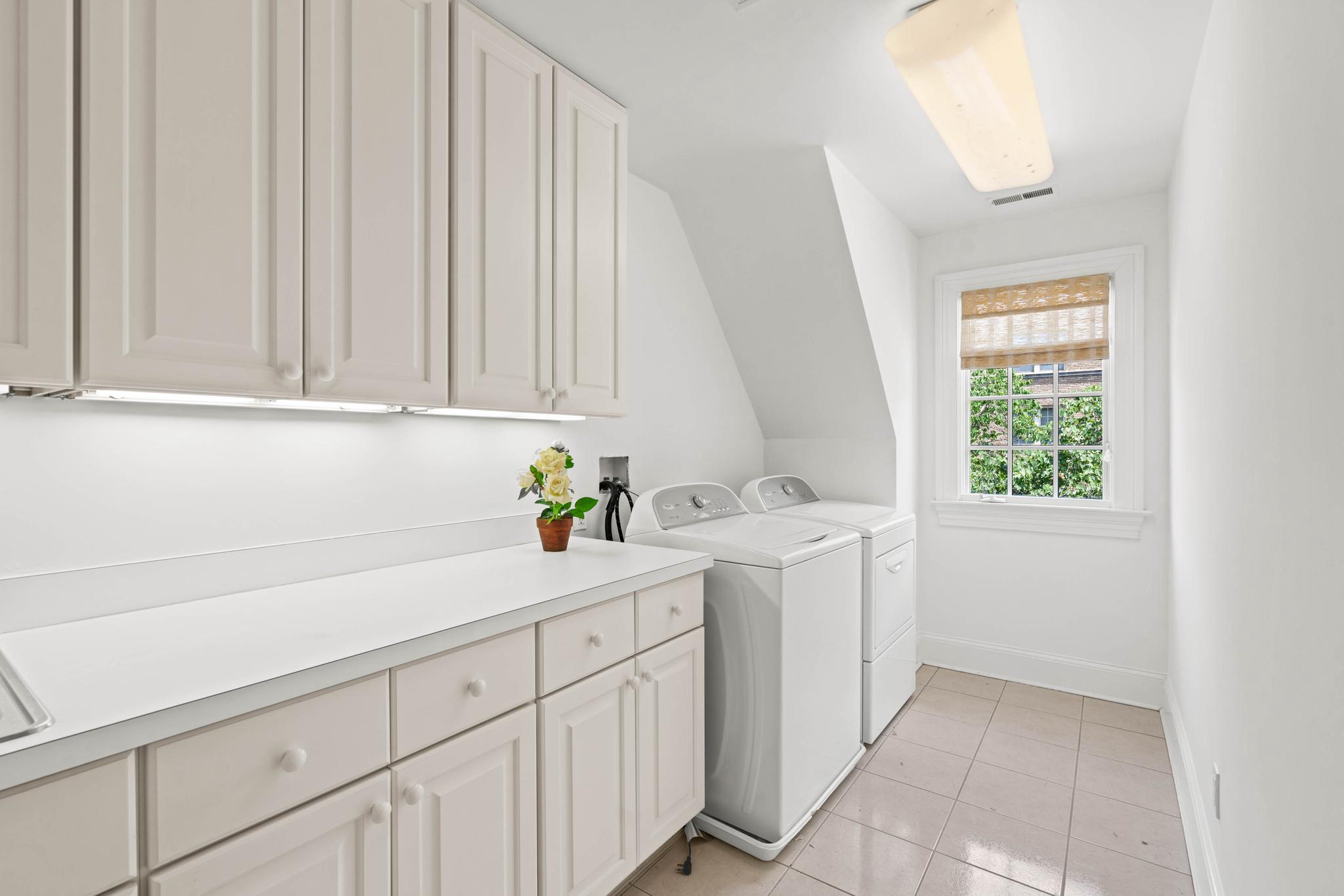 2999 38th Street NW 