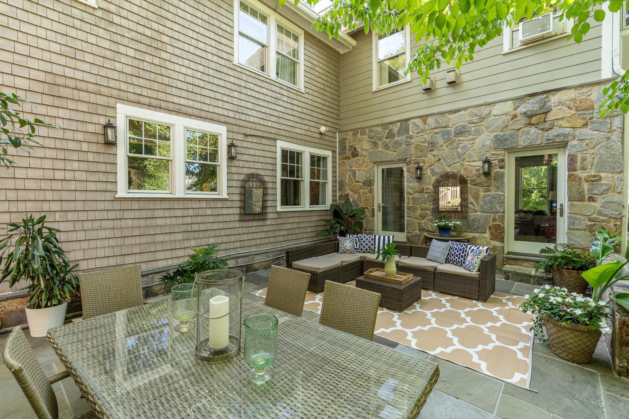 2502 Chain Bridge Road NW 