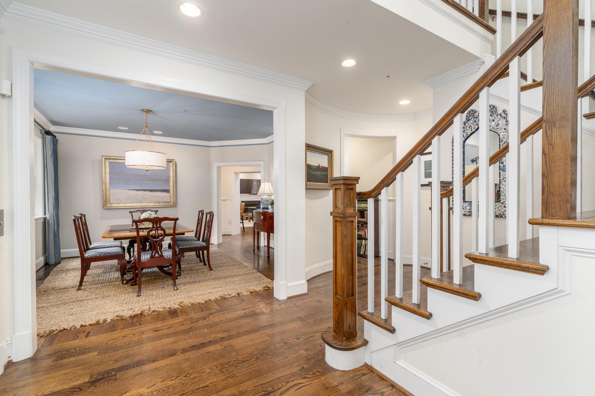 2502 Chain Bridge Road NW 